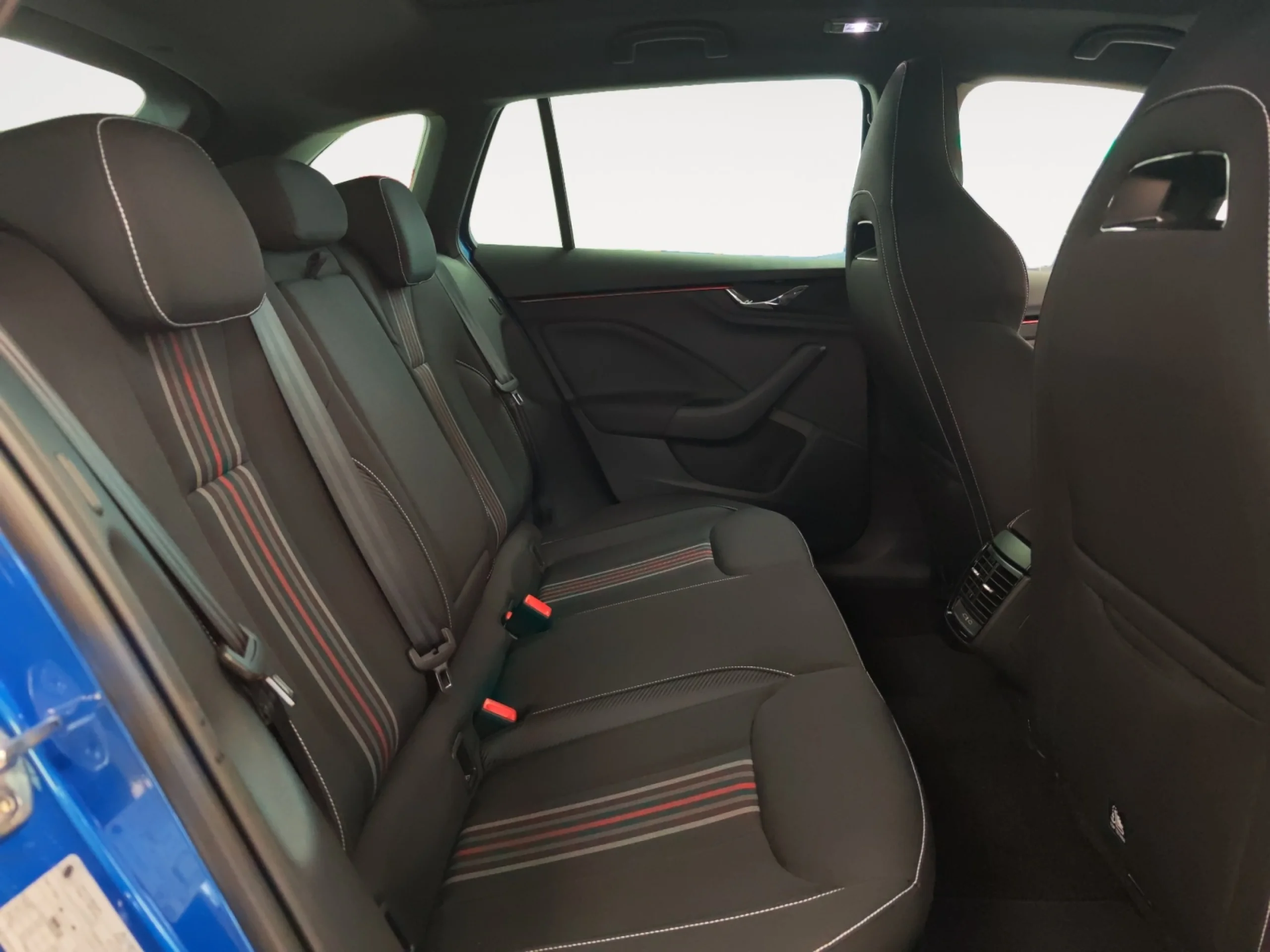 SKODA SCALA 1.5 TSI 110 KW (150 CV) DSG MONTE CARLO - Foto 6