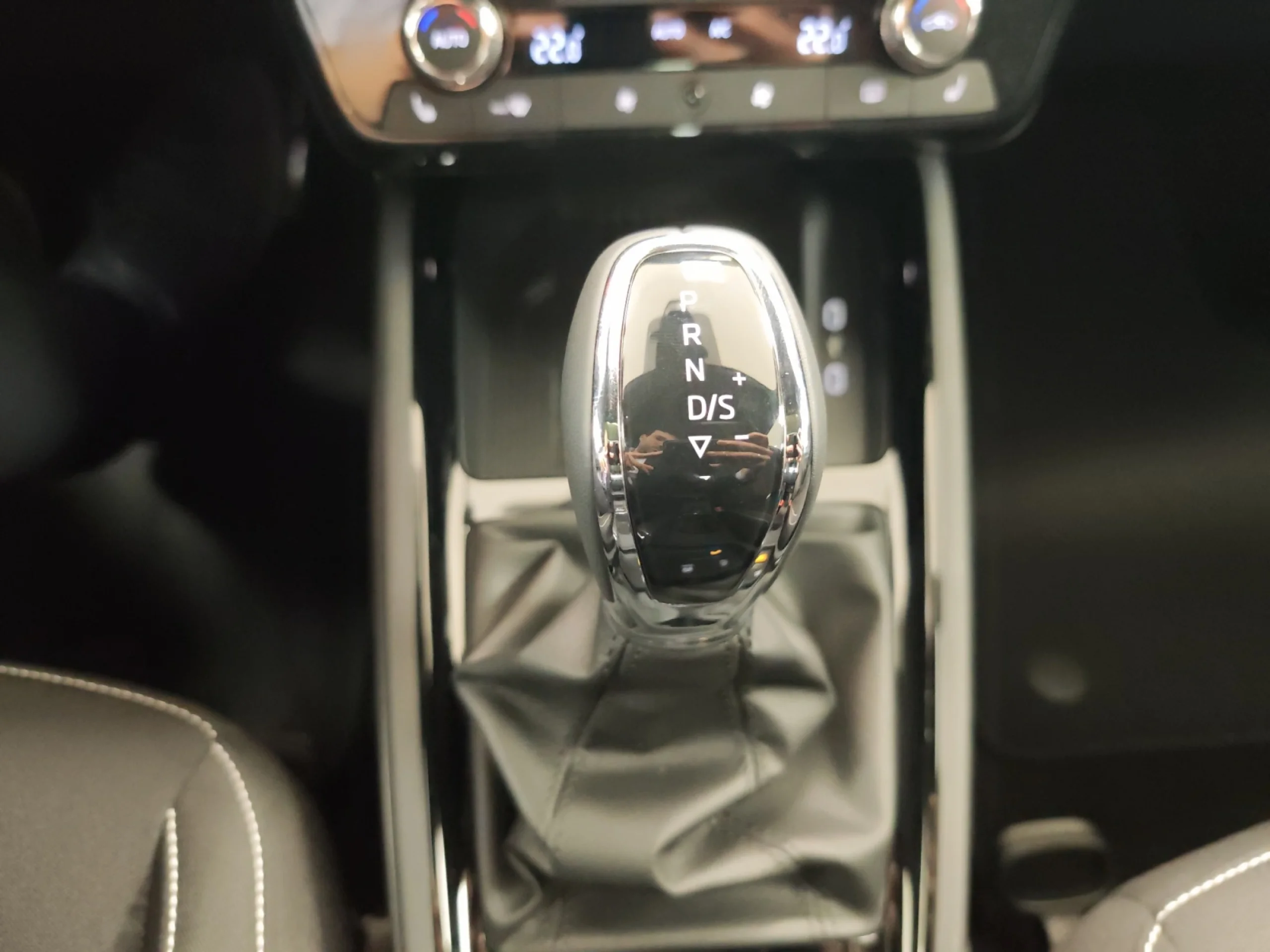 SKODA SCALA 1.5 TSI 110 KW (150 CV) DSG MONTE CARLO - Foto 17