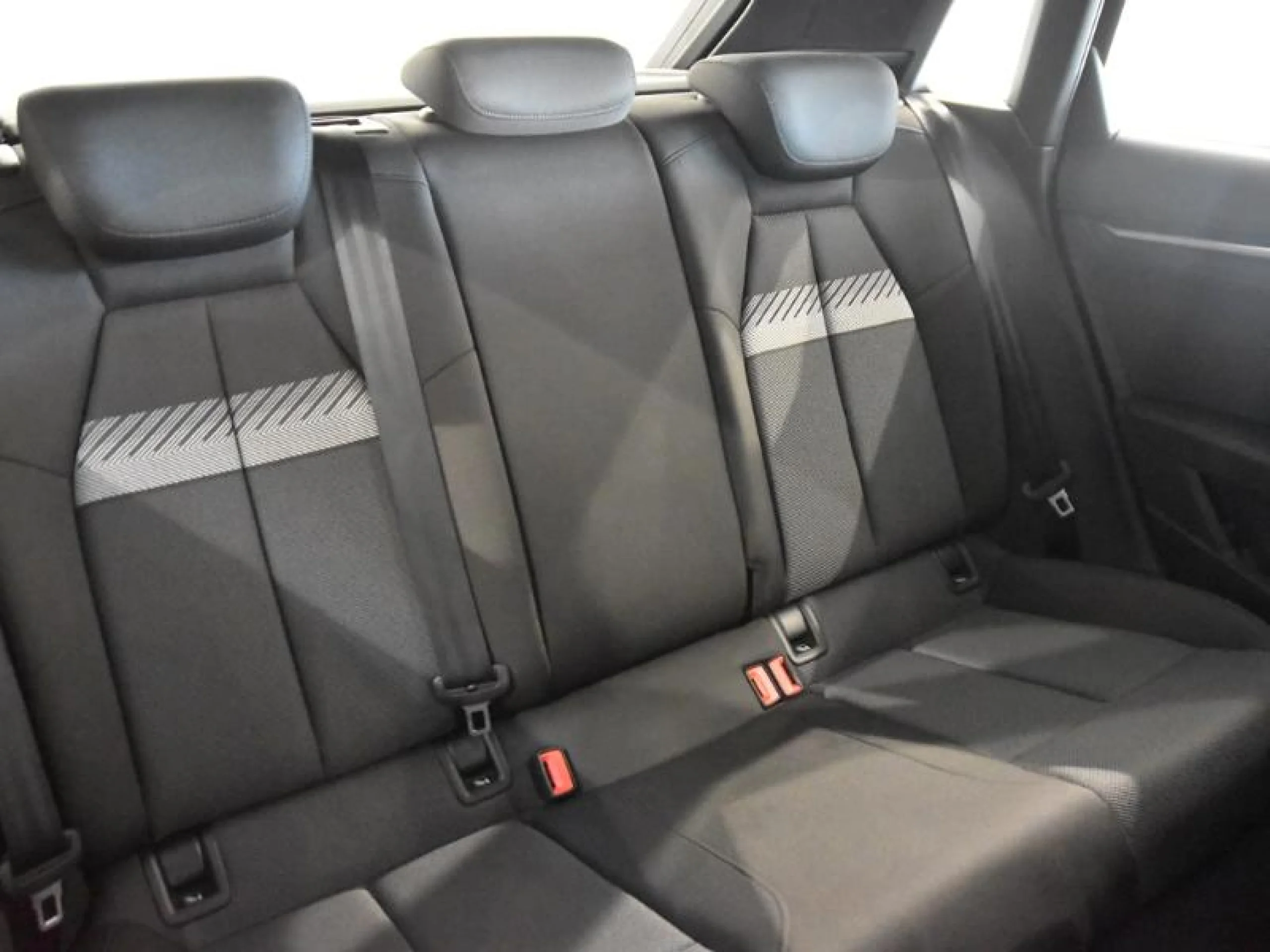 AUDI A3 SPORTBACK S LINE 35 TDI 110KW (150CV) - Foto 5