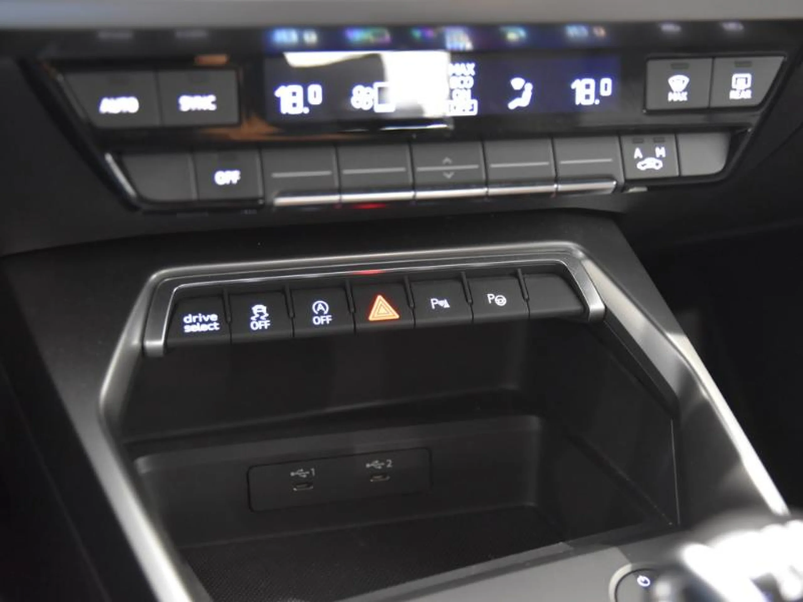 AUDI A3 SPORTBACK S LINE 35 TDI 110KW (150CV) - Foto 11