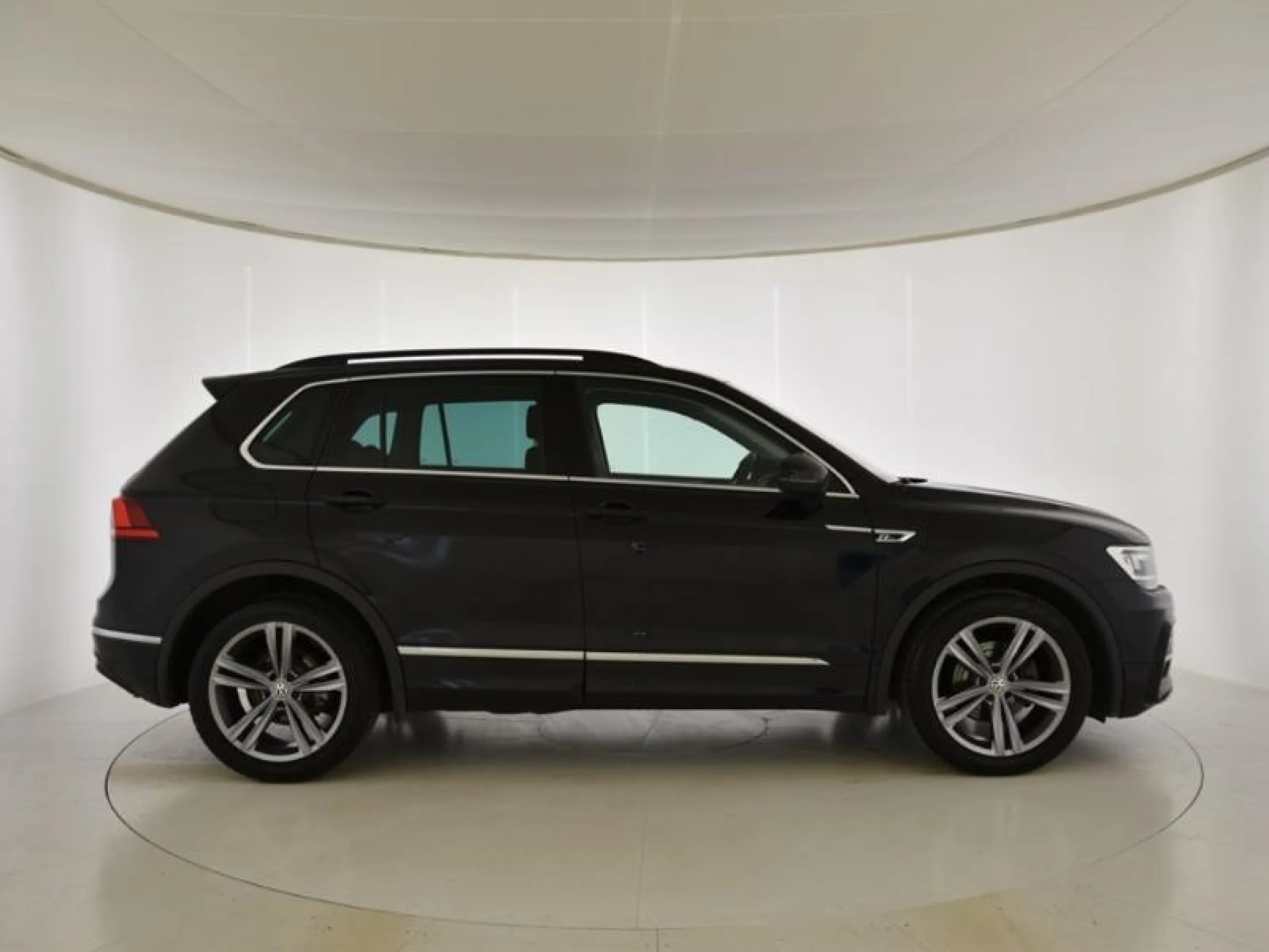 VOLKSWAGEN TIGUAN ADVANCE 2.0 TDI 110KW (150CV) - Foto 3