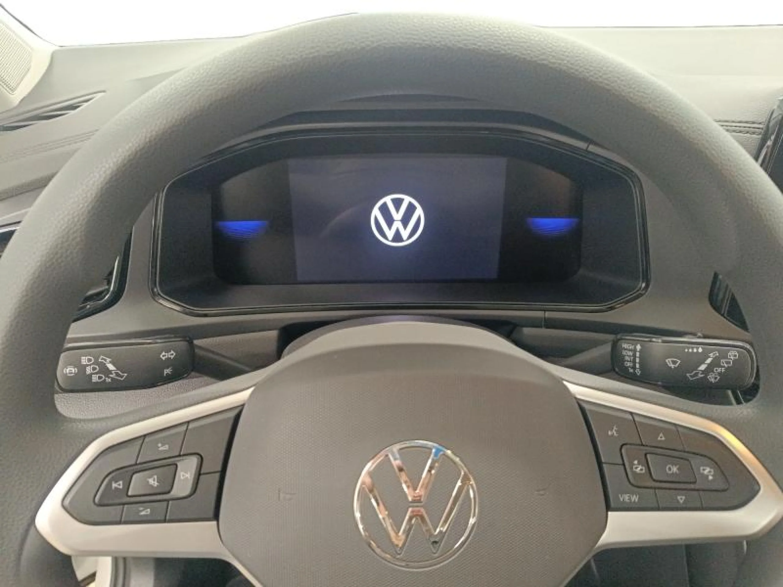 VOLKSWAGEN T ROC T ROC 2.0 TDI 85 KW (115 CV) 6 VEL. - Foto 9