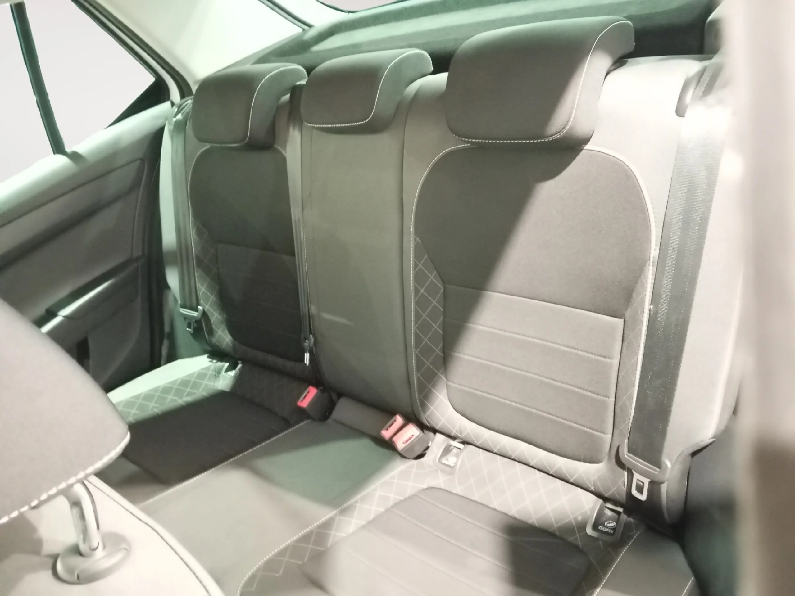 SKODA FABIA 1.0 TSI 70KW (95CV) AMBITION - Foto 6