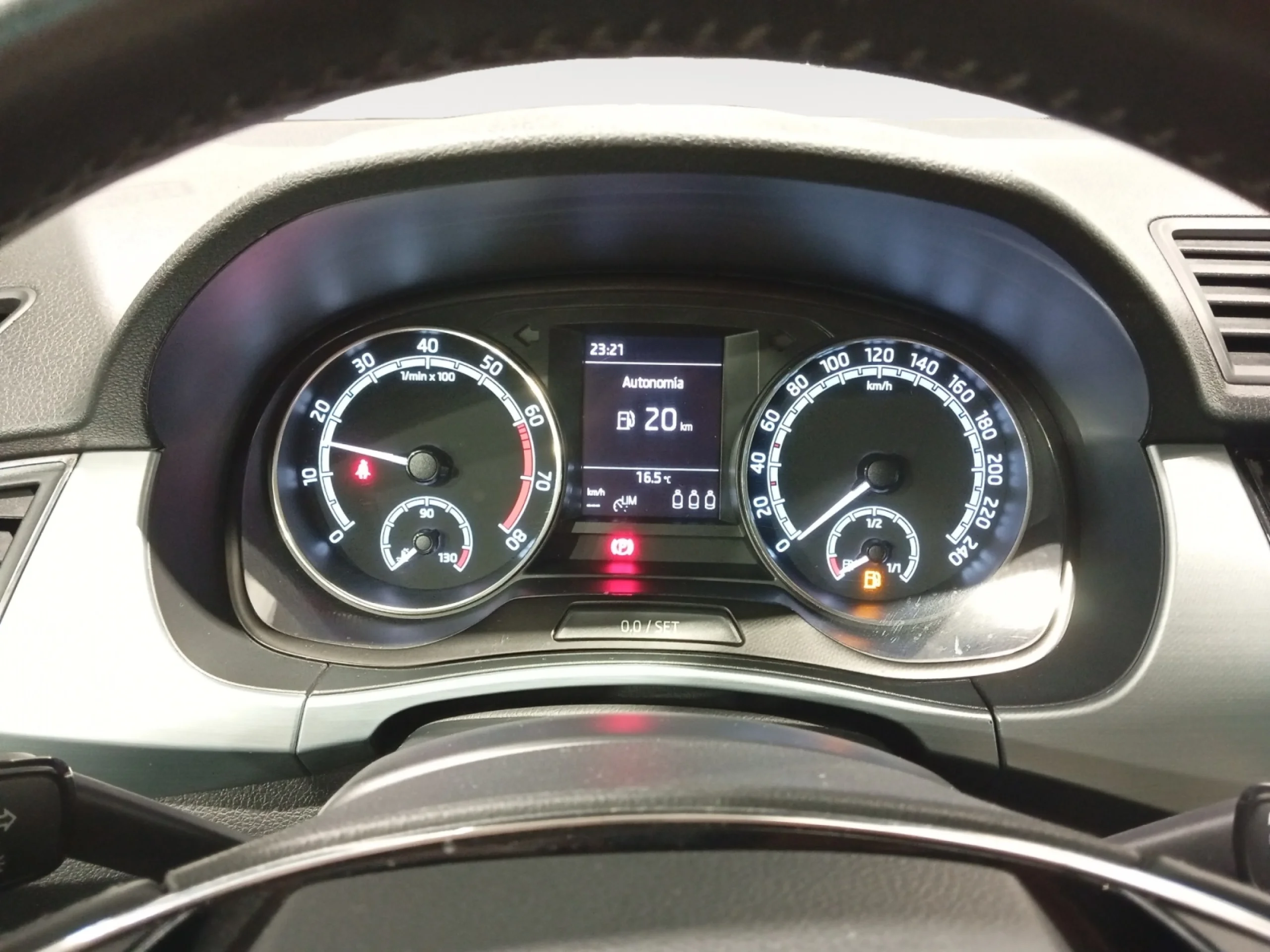 SKODA FABIA 1.0 TSI 70KW (95CV) AMBITION - Foto 10