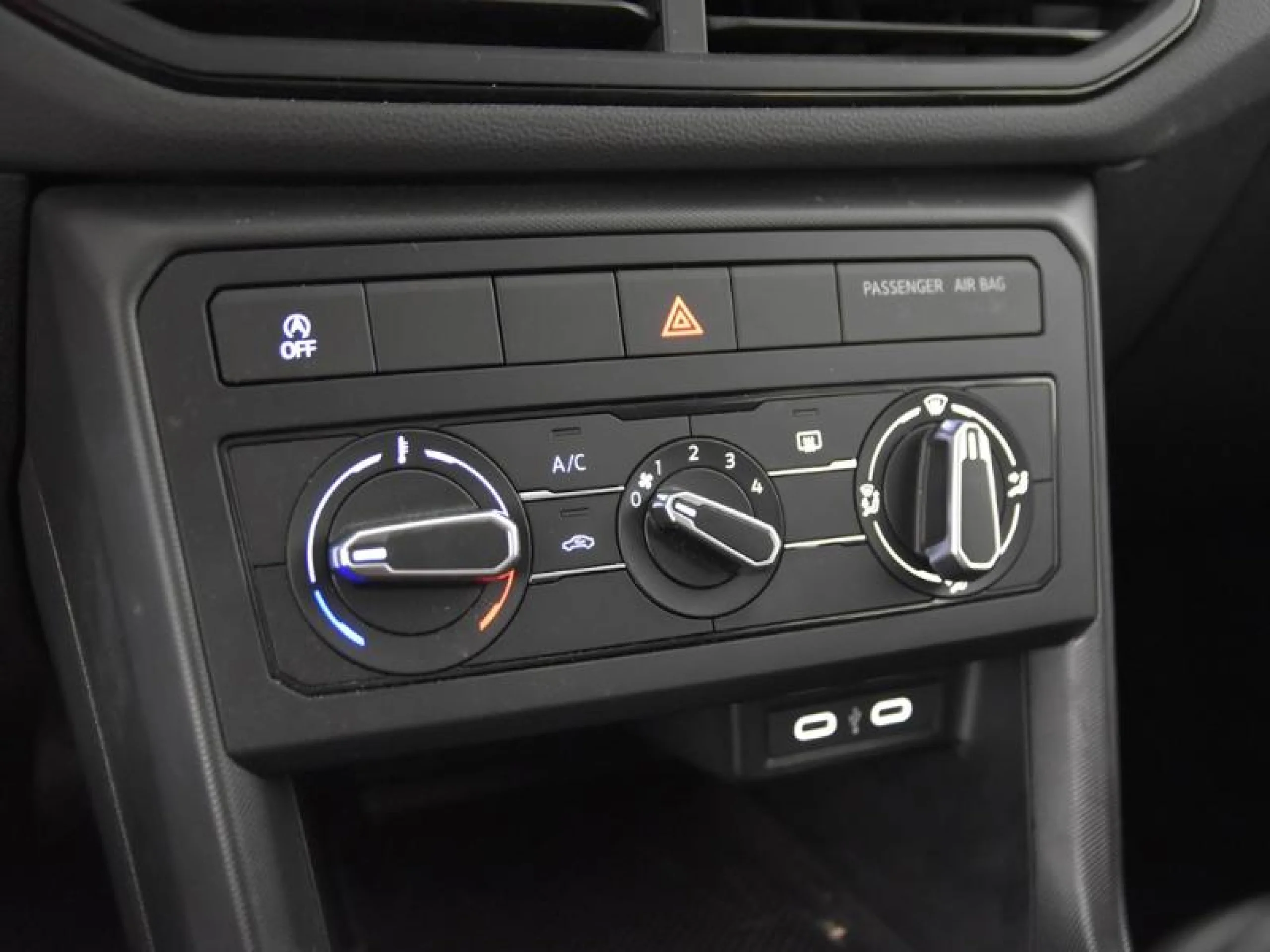 VOLKSWAGEN T CROSS ADVANCE 1.0 TSI 70KW (95CV) - Foto 11