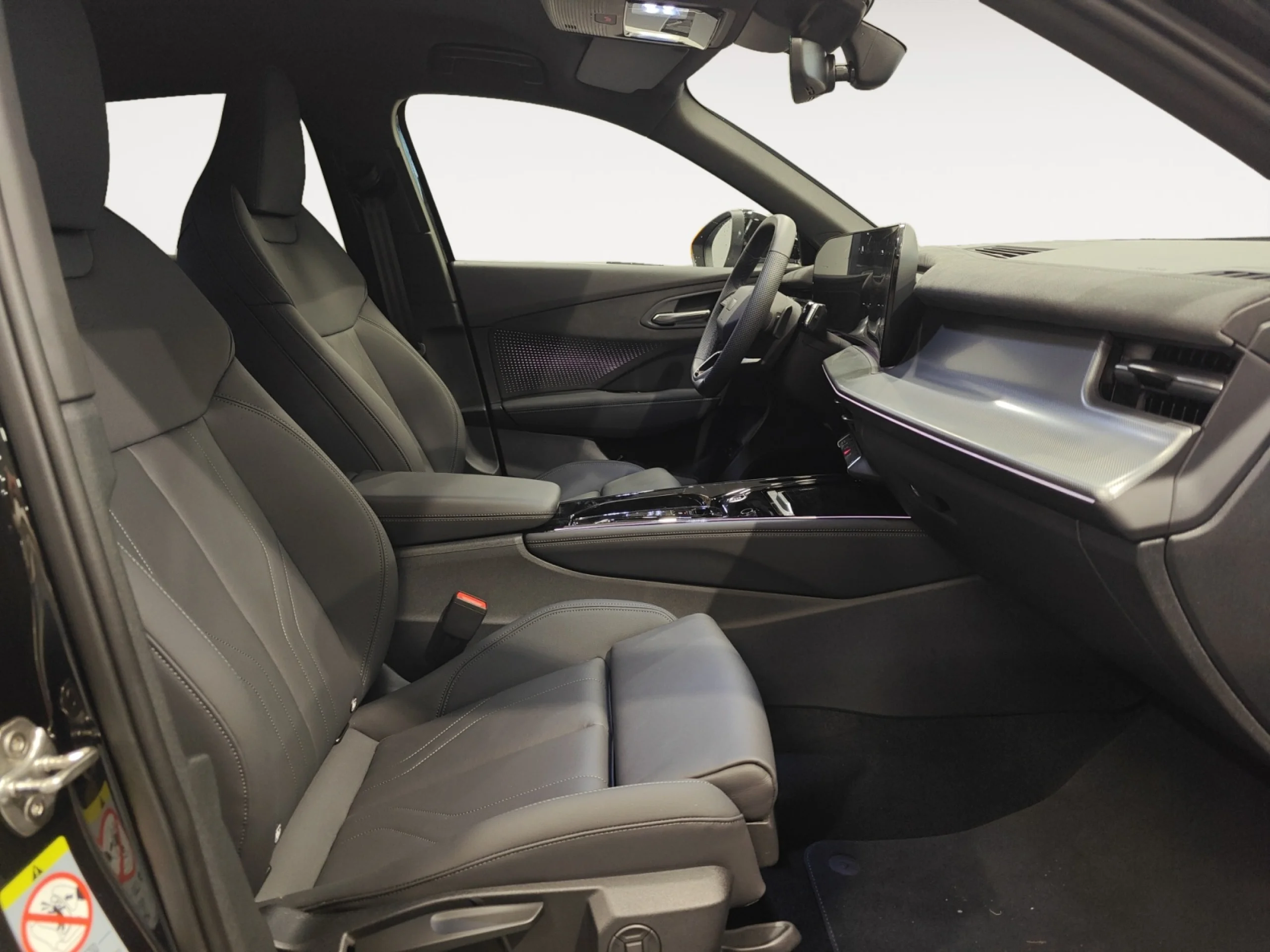 AUDI Q3 Q3 SUV LAUNCH EDITION E HYBRID  200 KW S TRONIC - Foto 5