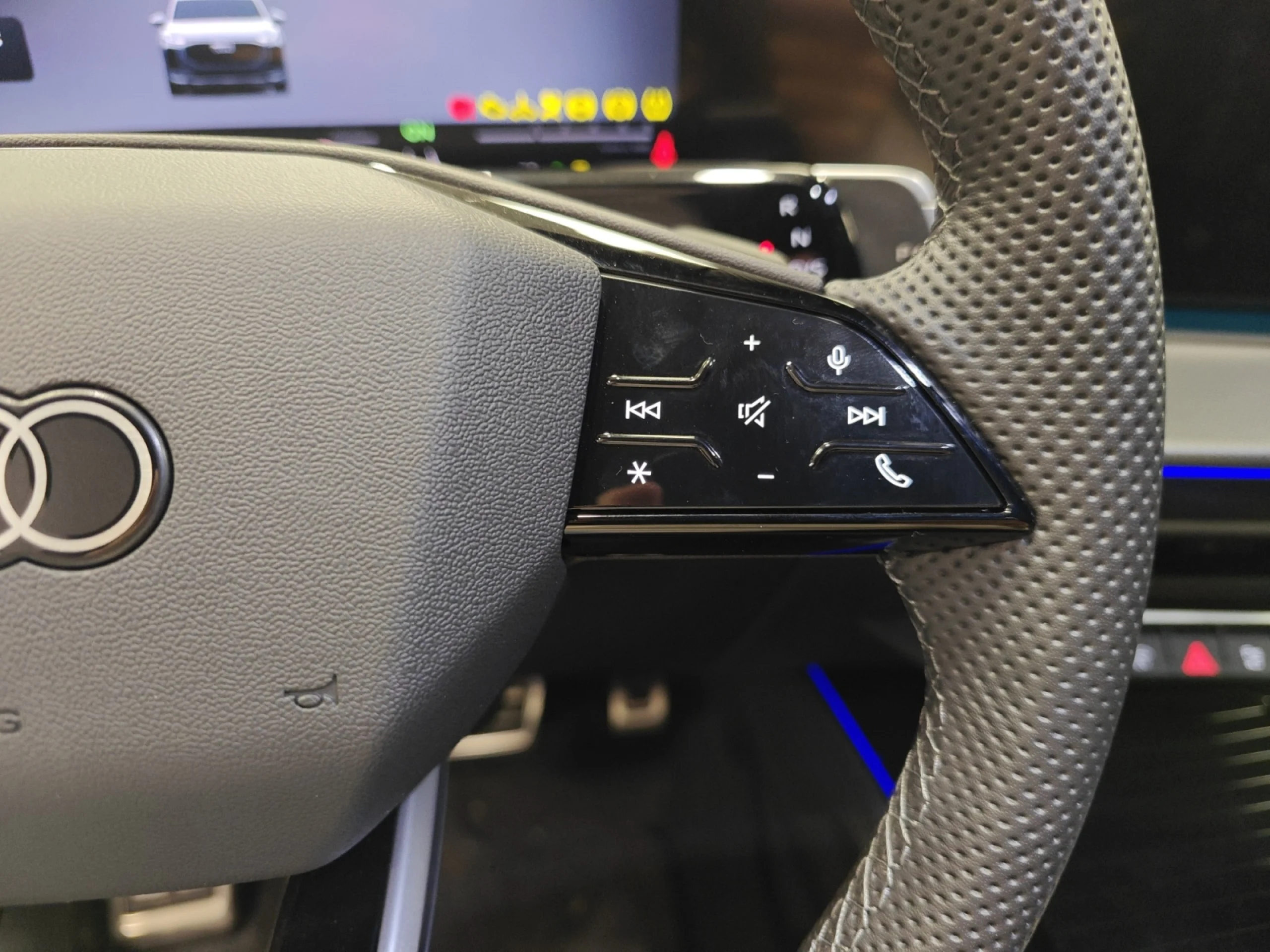 AUDI Q3 Q3 SUV LAUNCH EDITION E HYBRID  200 KW S TRONIC - Foto 10