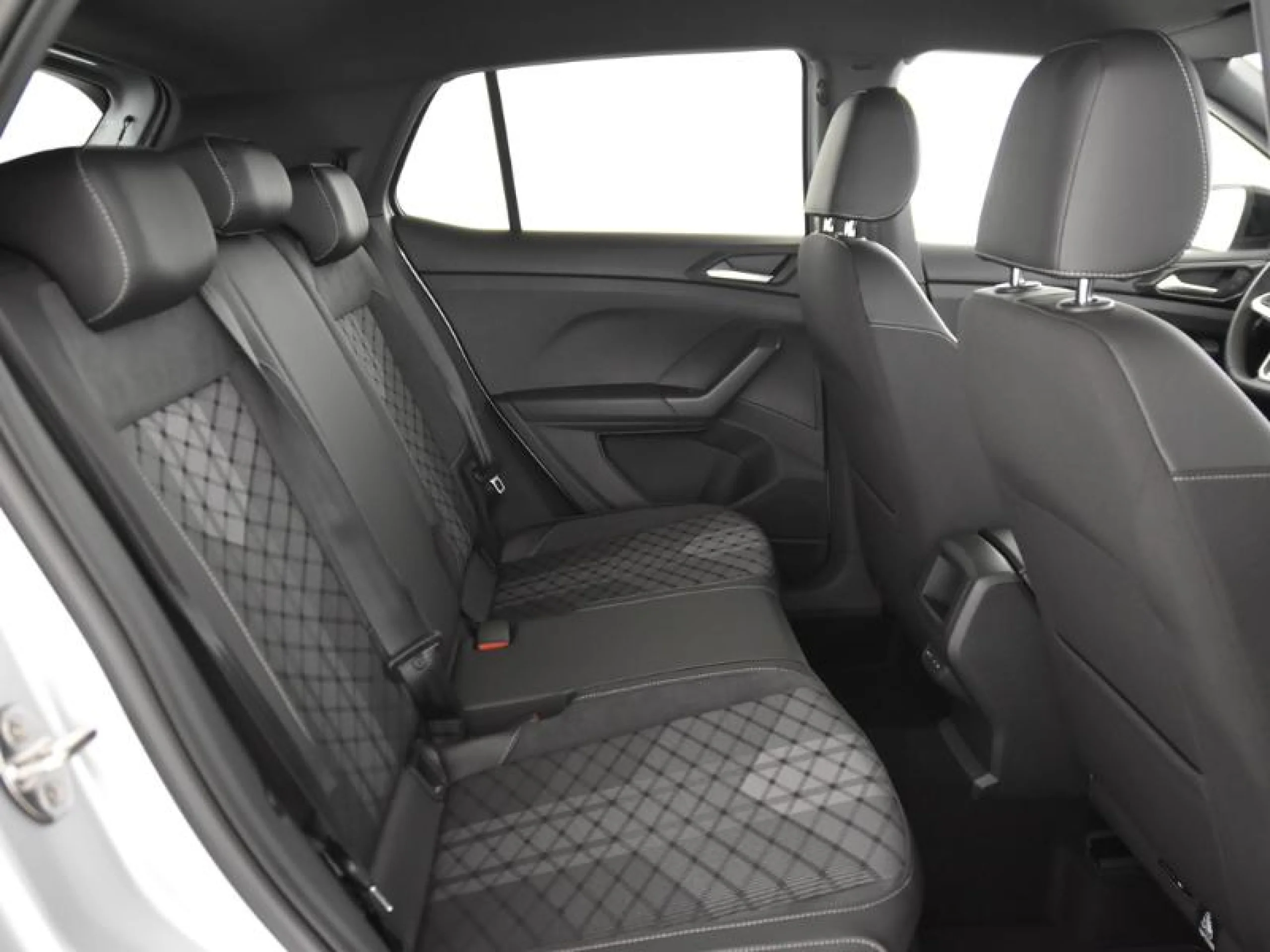 VOLKSWAGEN T CROSS T CROSS R LINE 1.0 TSI 85 KW (115 CV)  AUTOM TICO DSG 7 VEL. - Foto 6