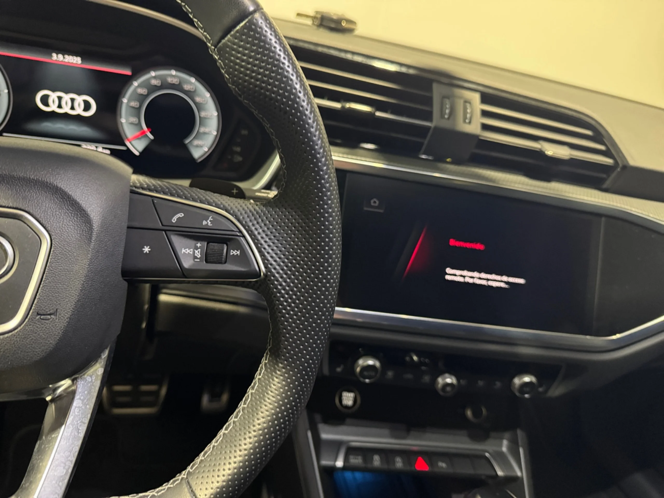 AUDI Q3 BLACK LINE 35 TDI 110KW (150CV) S TRONIC - Foto 13