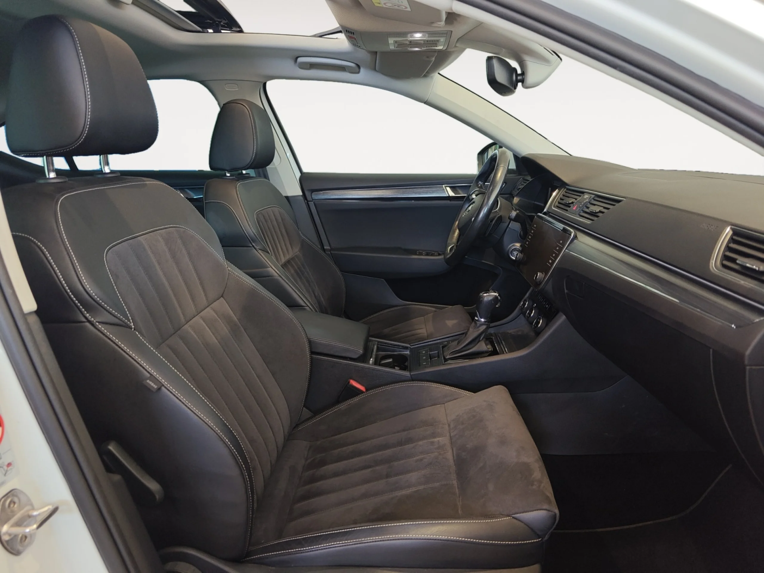 SKODA Superb 2.0 TDI 110KW (150CV) DSG STYLE - Foto 5