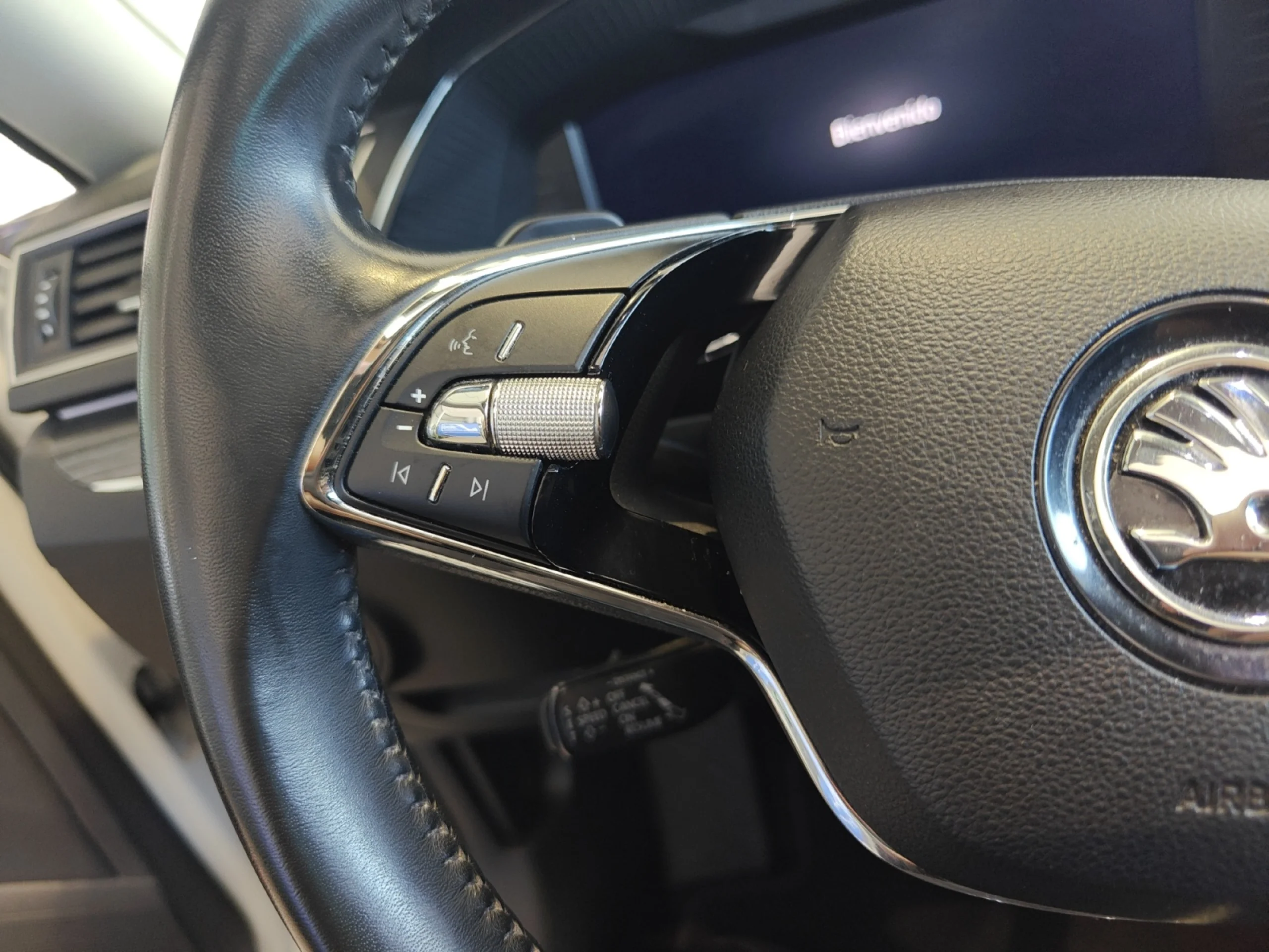 SKODA Superb 2.0 TDI 110KW (150CV) DSG STYLE - Foto 11