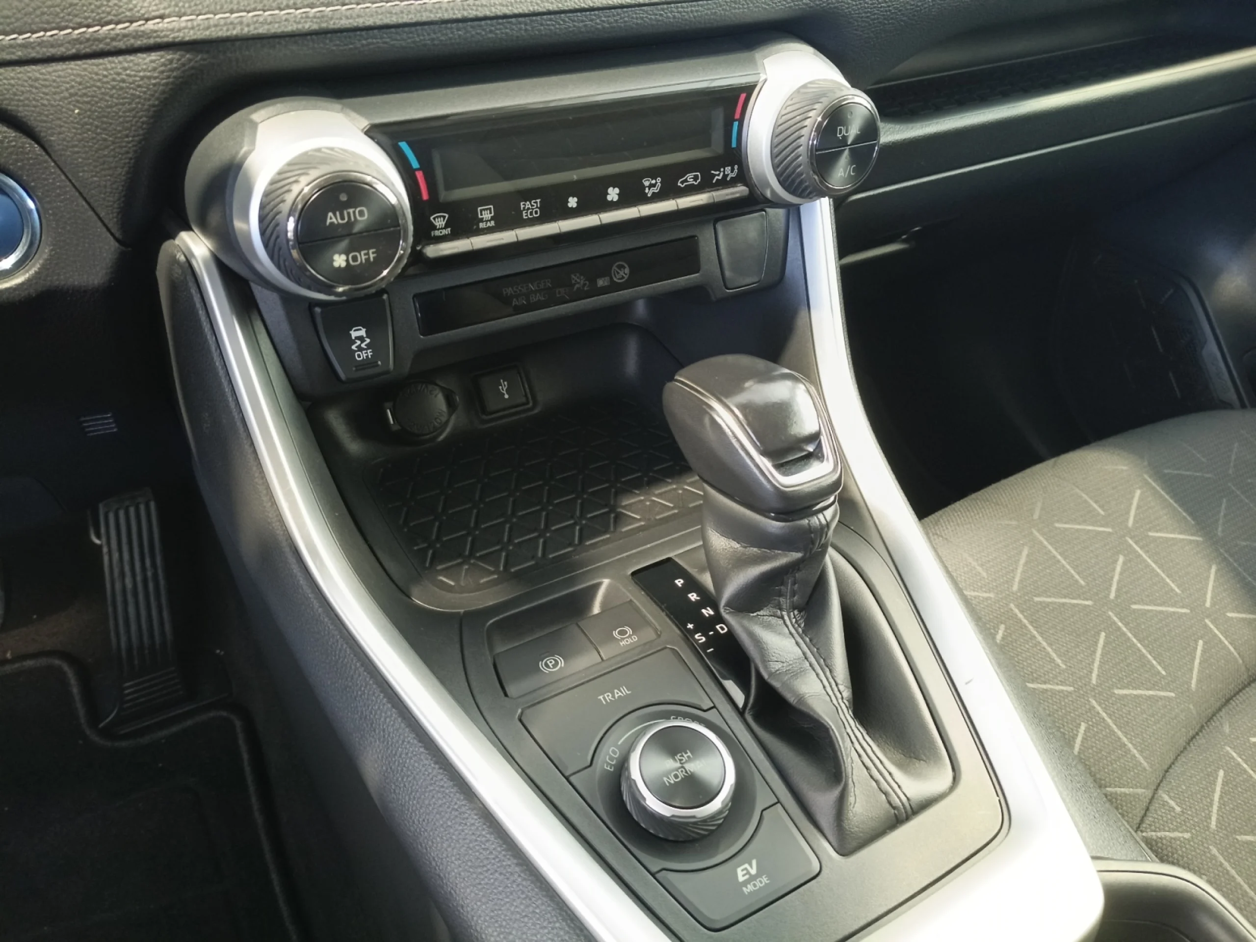 TOYOTA Rav4 2.5L 220H ADVANCE 4WD - Foto 13