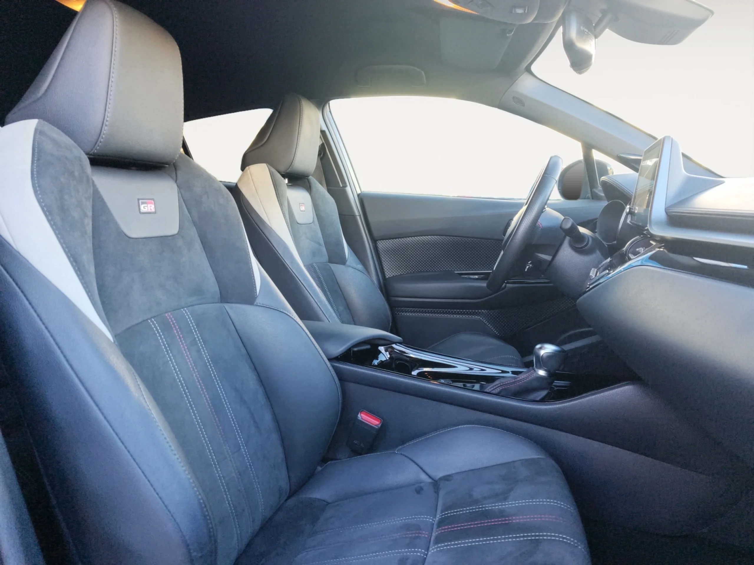 TOYOTA C HR 2.0 180H GR SPORT - Foto 5