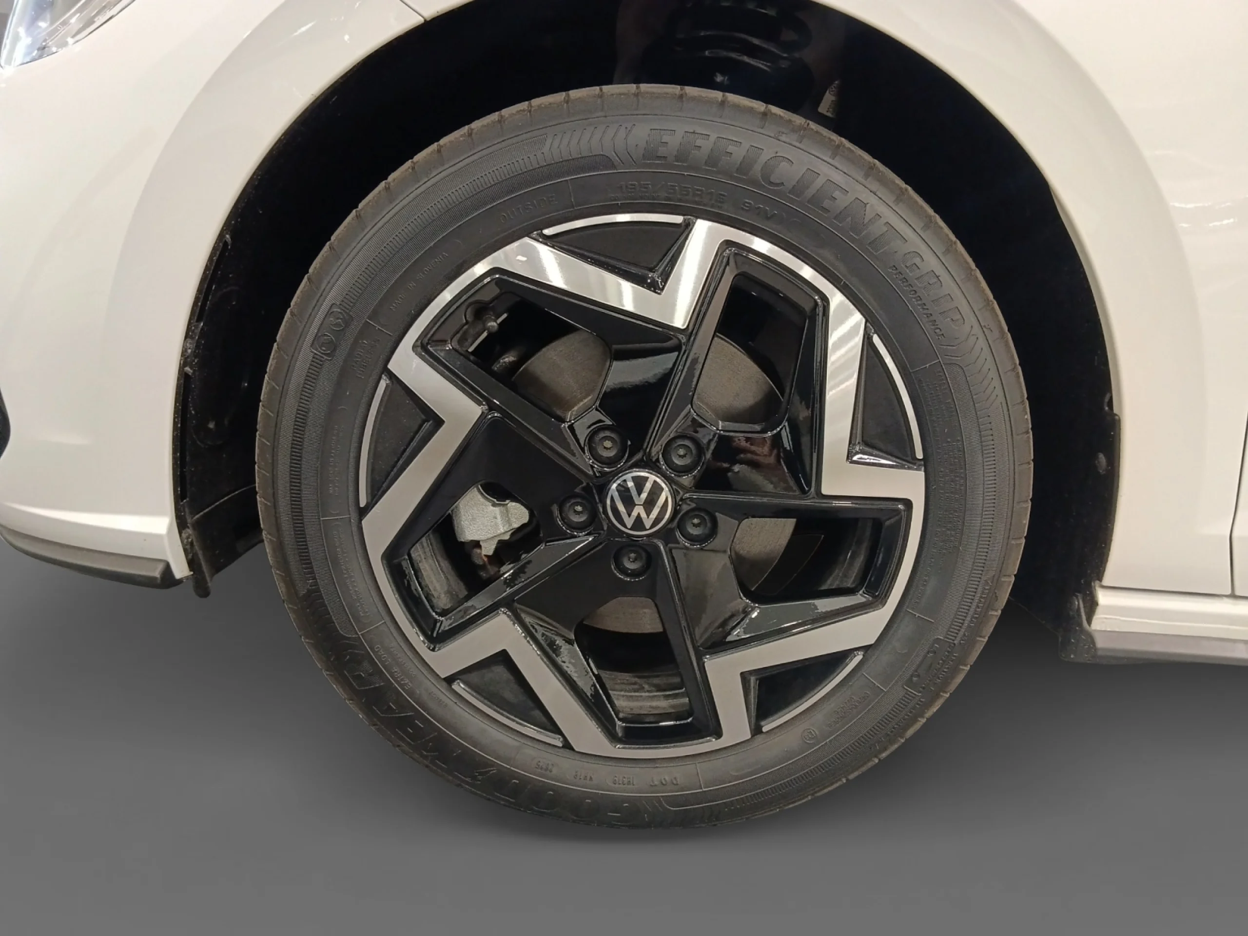 VOLKSWAGEN POLO R LINE 1.0 TSI 85KW (116CV) DSG - Foto 8