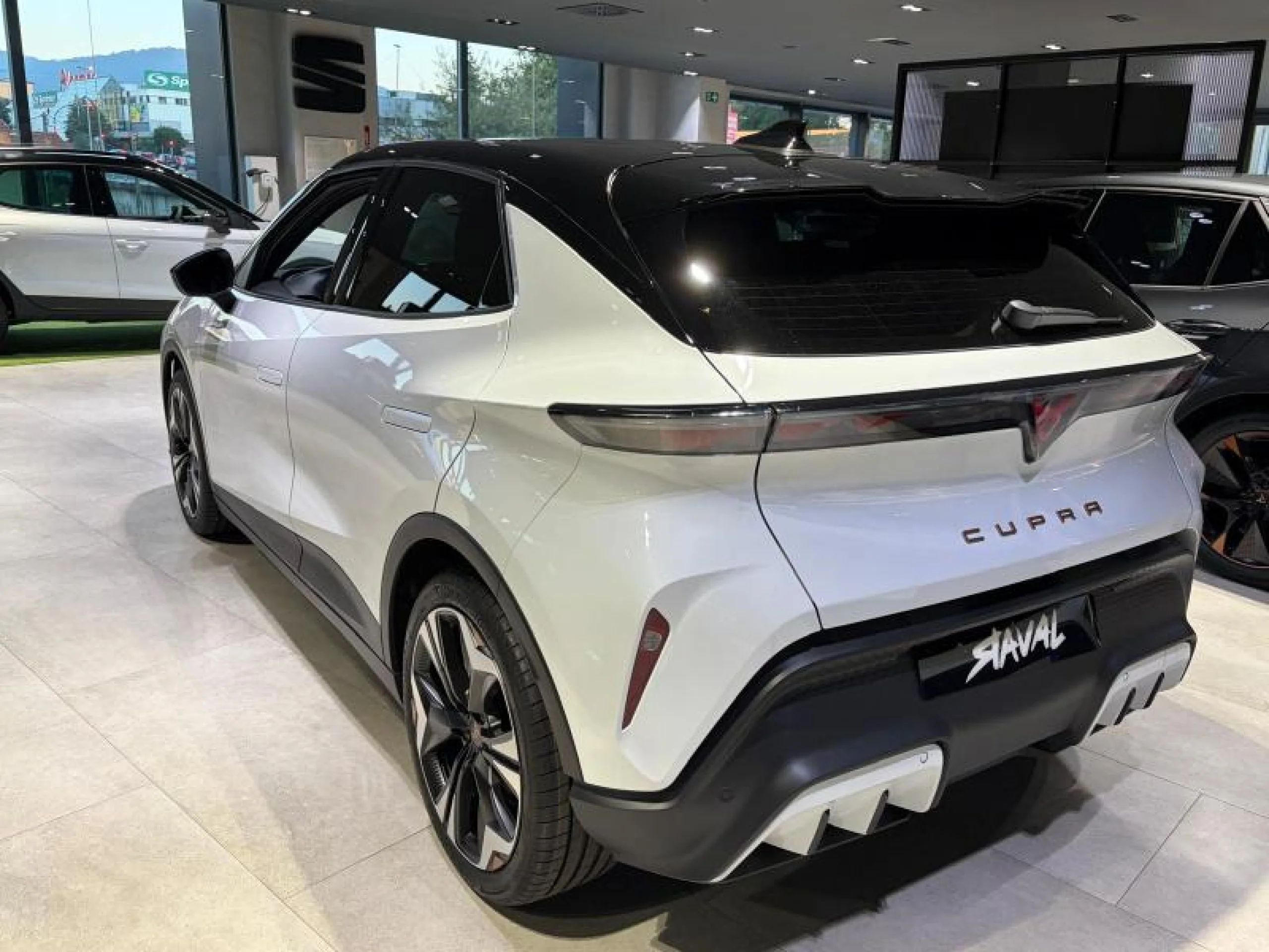 CUPRA RAVAL ENDURANCE 155KW (210CV) 51,5KWH - Foto 3
