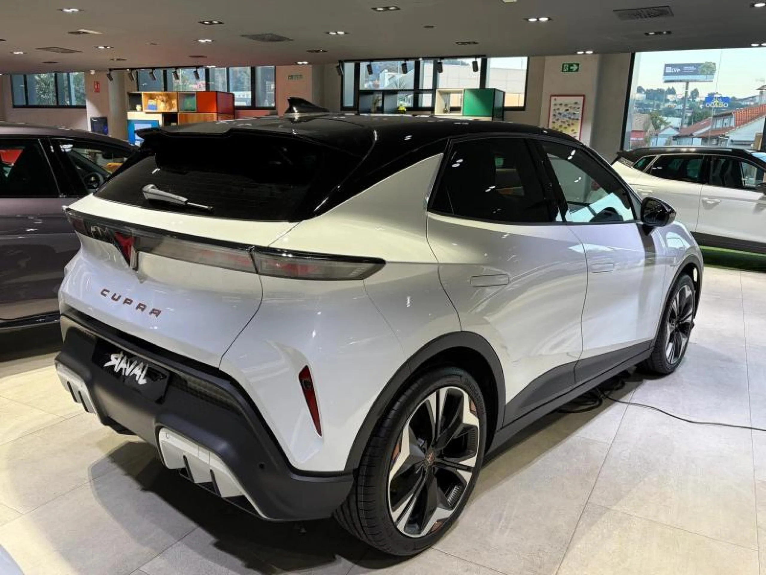 CUPRA RAVAL ENDURANCE 155KW (210CV) 51,5KWH - Foto 4