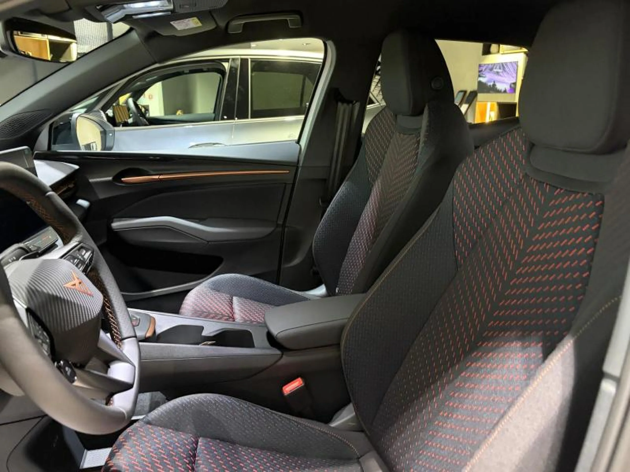 CUPRA RAVAL ENDURANCE 155KW (210CV) 51,5KWH - Foto 6