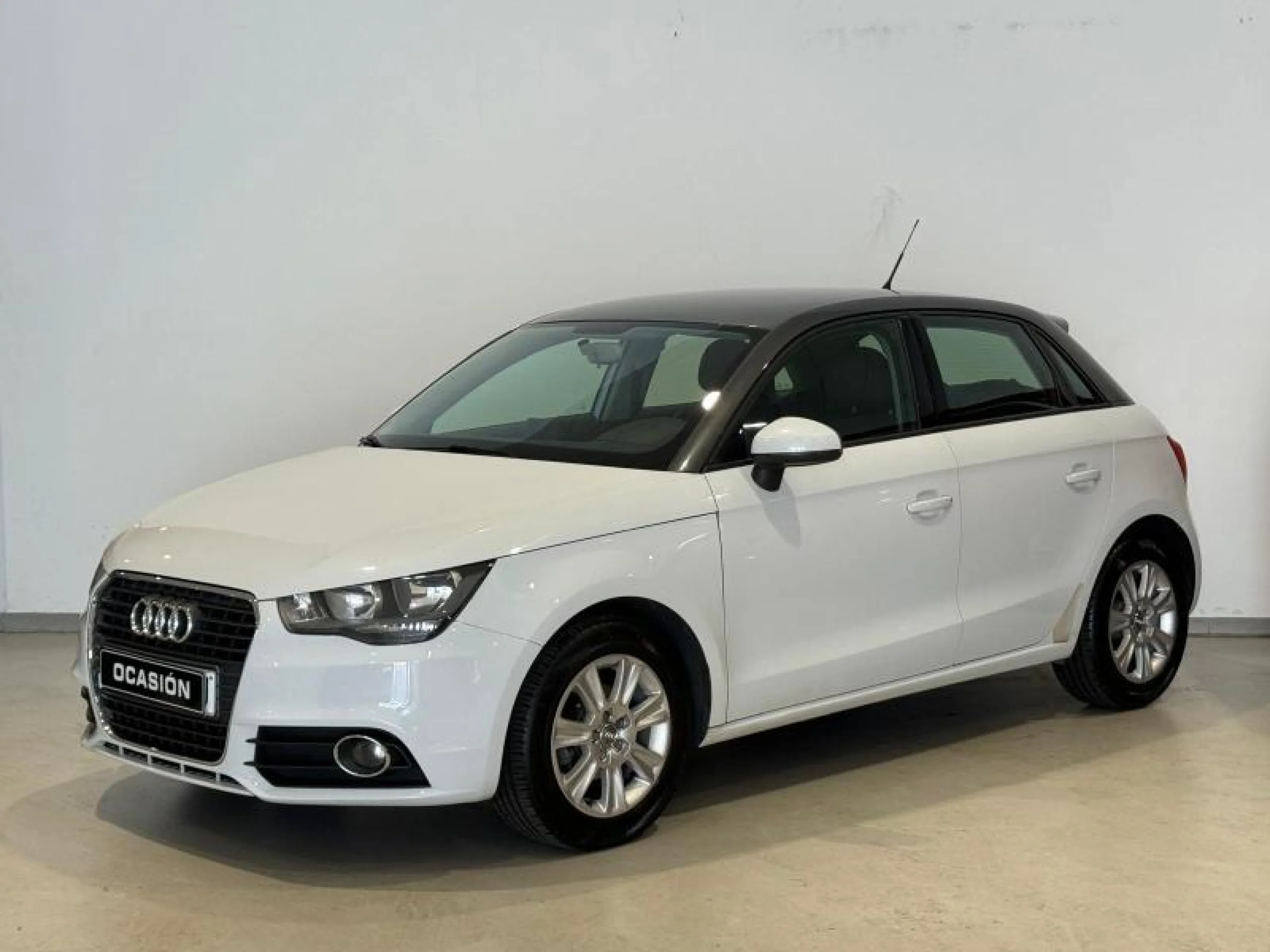 AUDI A1 SPORTBACK 1.2 TFSI 86CV AMBITION - Foto 2