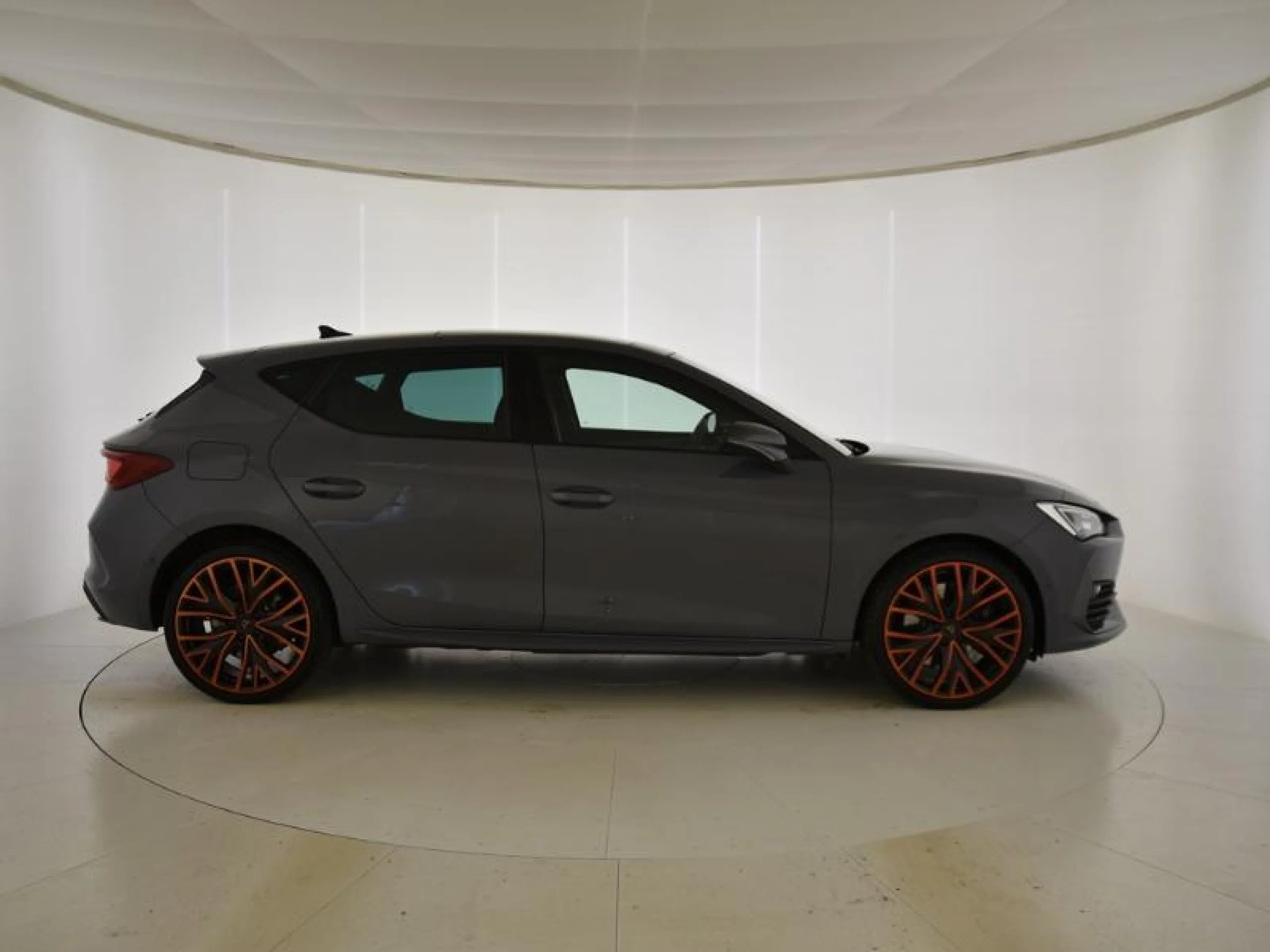 CUPRA LEON 1.4 E HYBRID 180KW (245CV) DSG - Foto 3