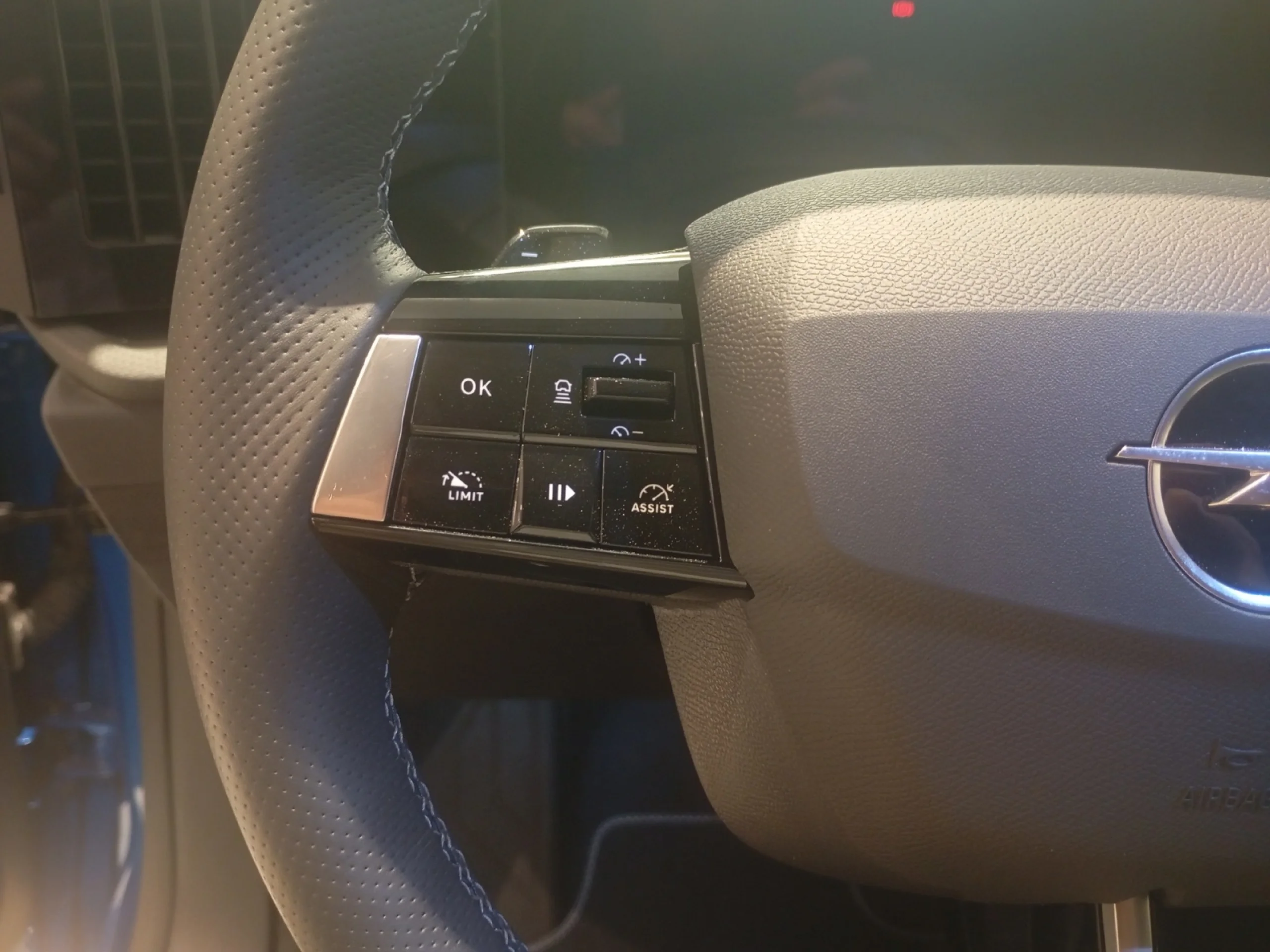 OPEL ASTRA NUEVO ASTRA PHEV 5P ELEGANCE 1.6T HYBRID AT8 S/S 180 HP (132KW) - Foto 11