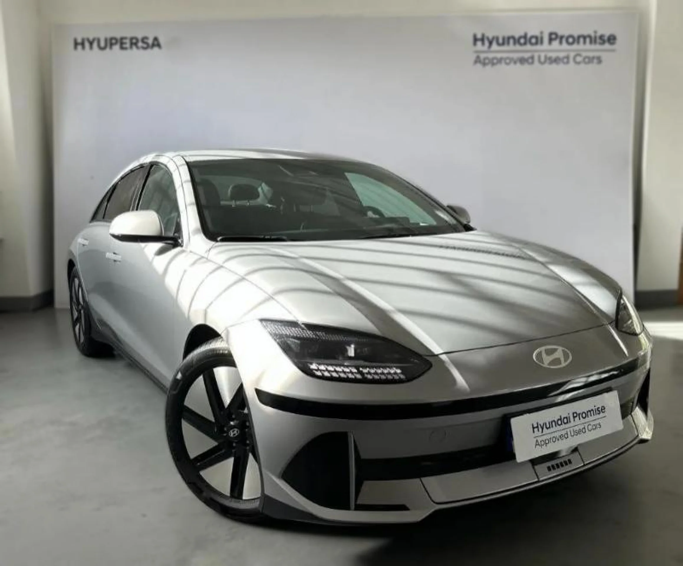 HYUNDAI Ioniq 6 77KWH 168KW STAR RWD - Foto 5