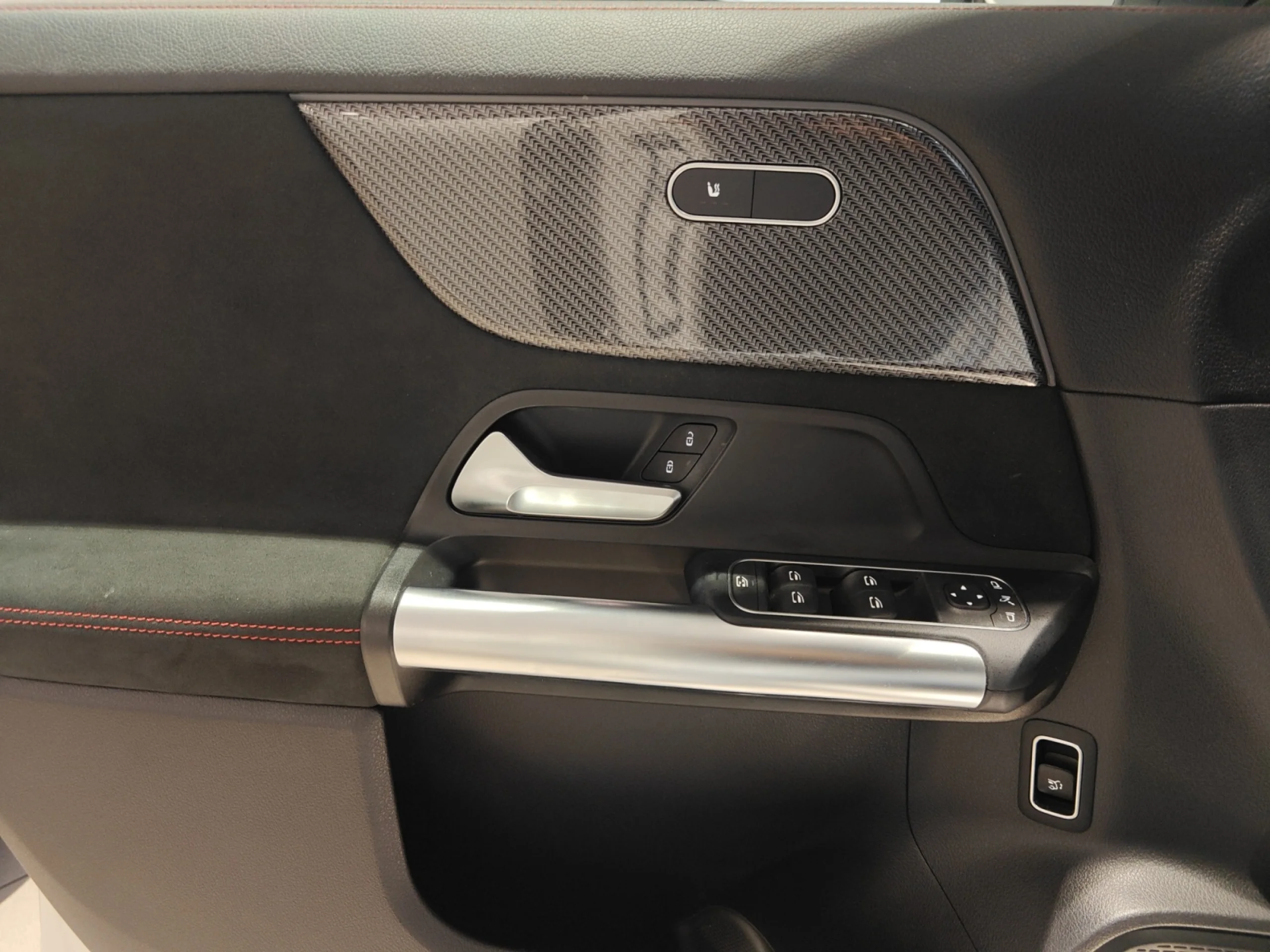 MERCEDES-BENZ GLA 200D - Foto 24