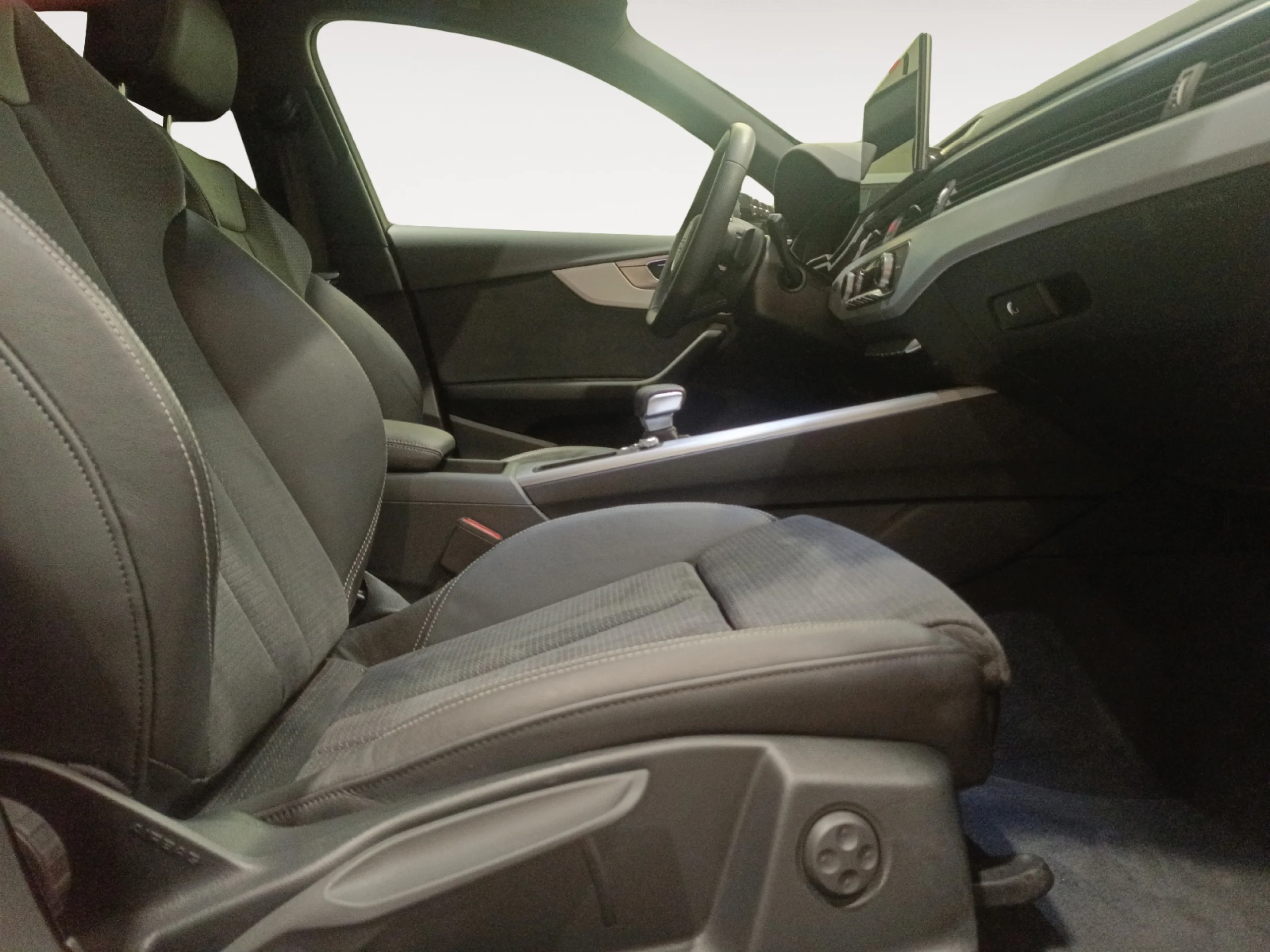 AUDI A4 AVANT S LINE 35 TDI 120KW S TRONIC - Foto 5