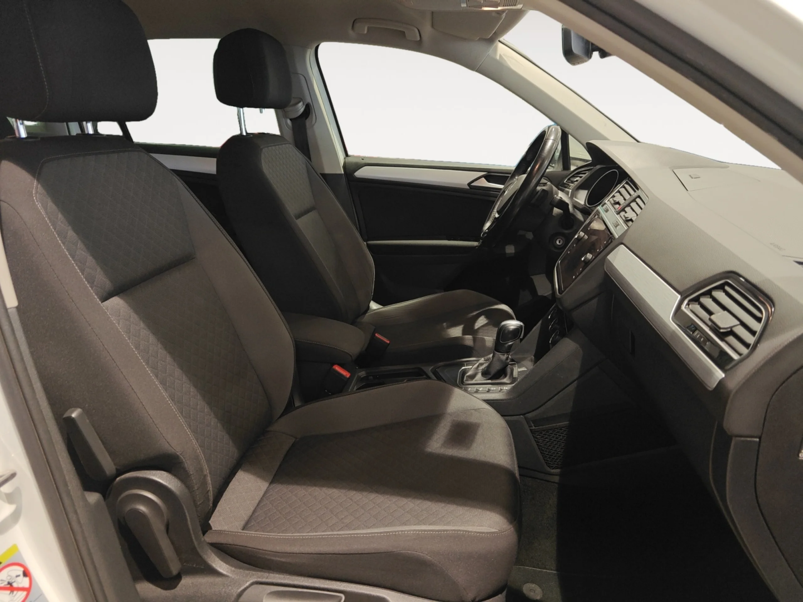 VOLKSWAGEN TIGUAN SPORT 2.0 TDI 110KW (150CV) DSG - Foto 8