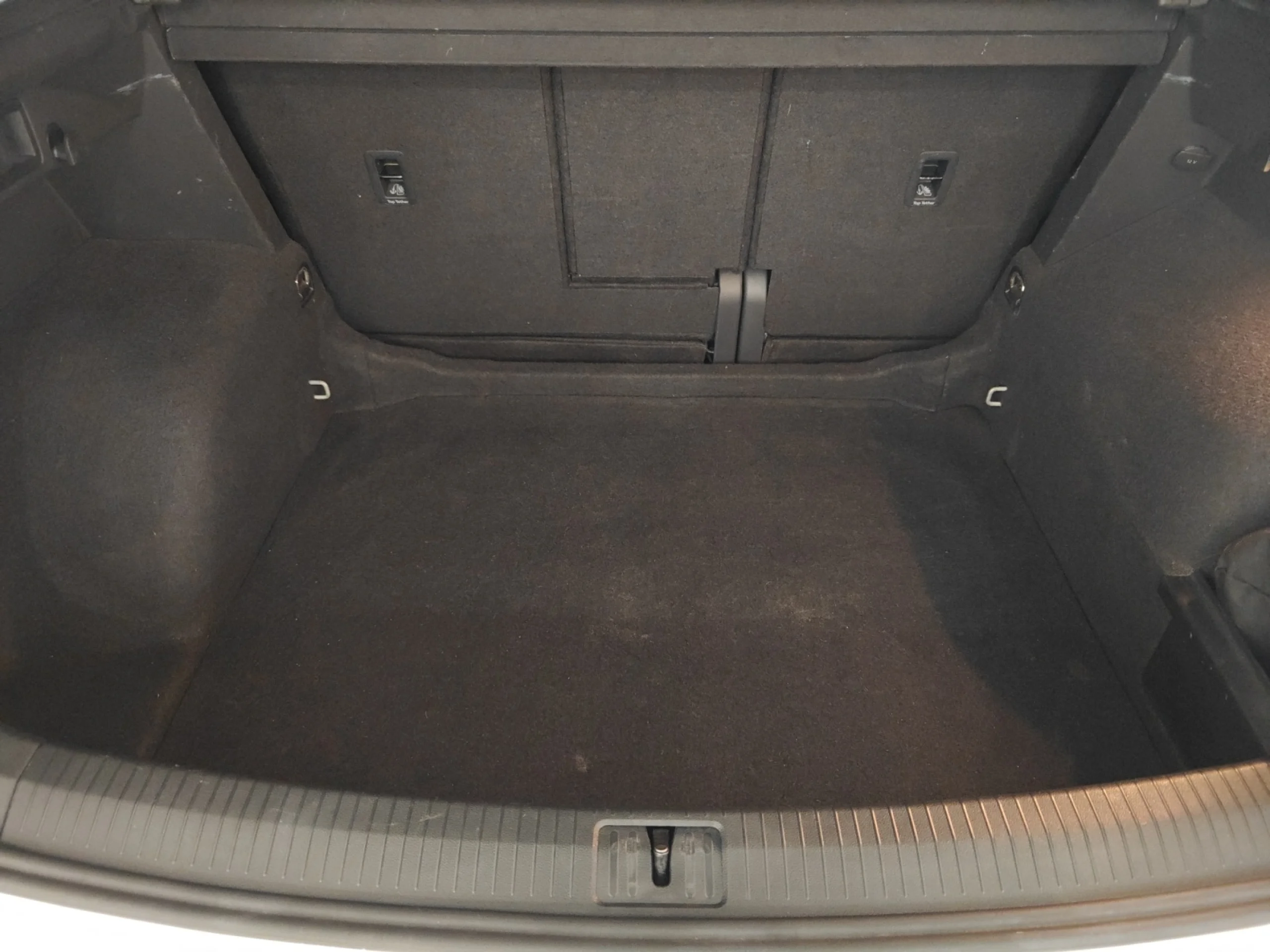 VOLKSWAGEN TIGUAN SPORT 2.0 TDI 110KW (150CV) DSG - Foto 10