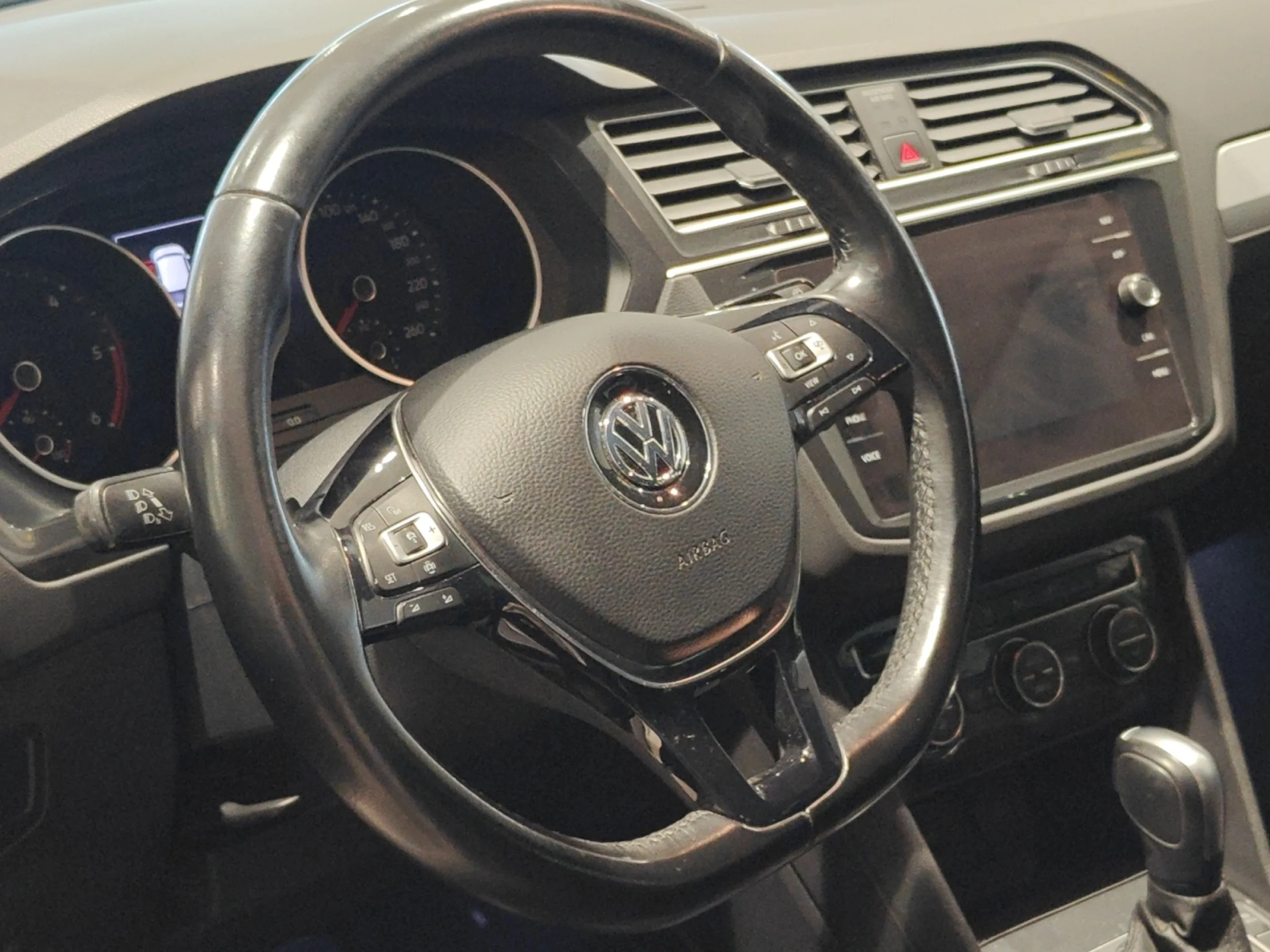 VOLKSWAGEN TIGUAN SPORT 2.0 TDI 110KW (150CV) DSG - Foto 12