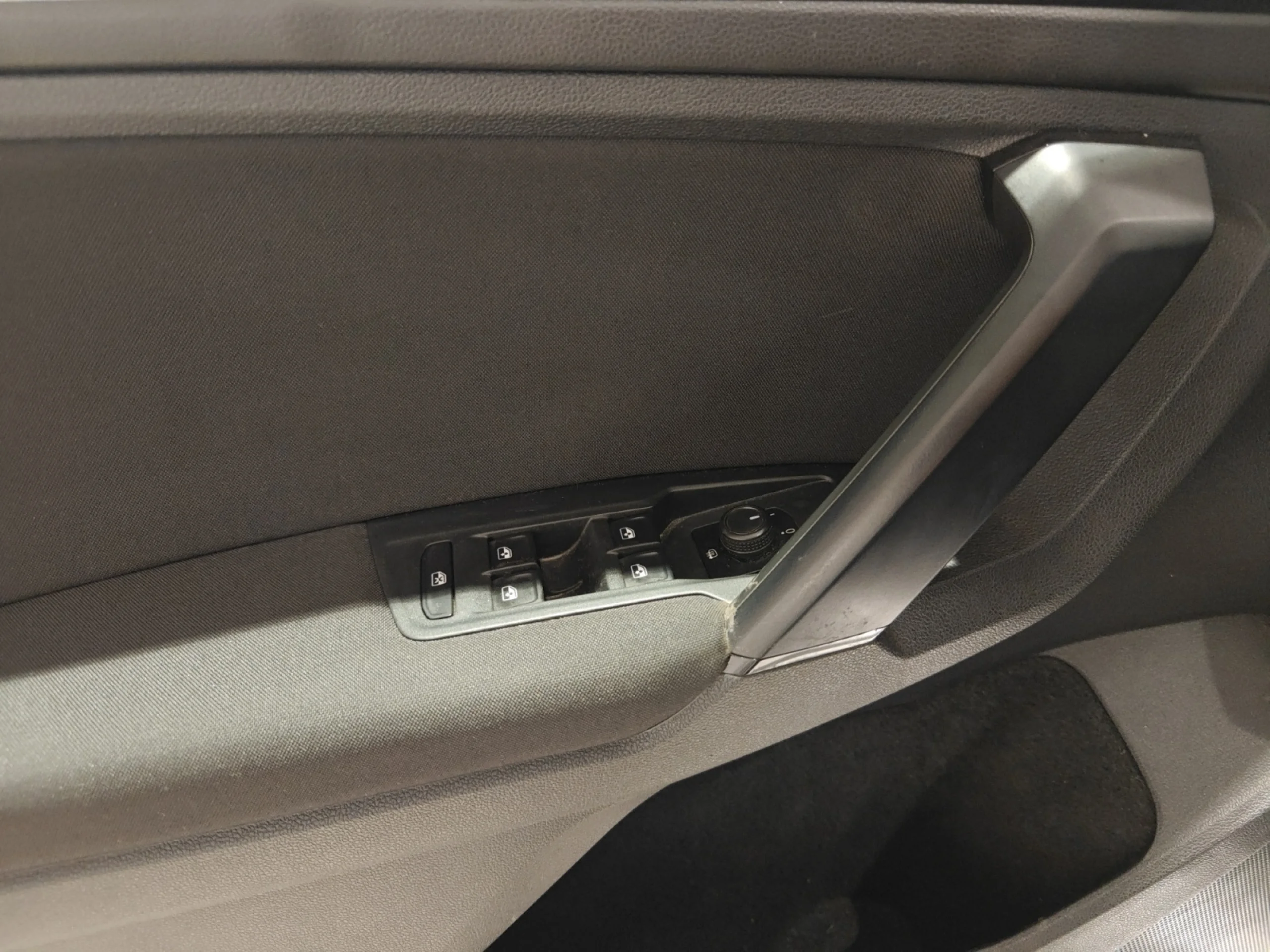 VOLKSWAGEN TIGUAN SPORT 2.0 TDI 110KW (150CV) DSG - Foto 16