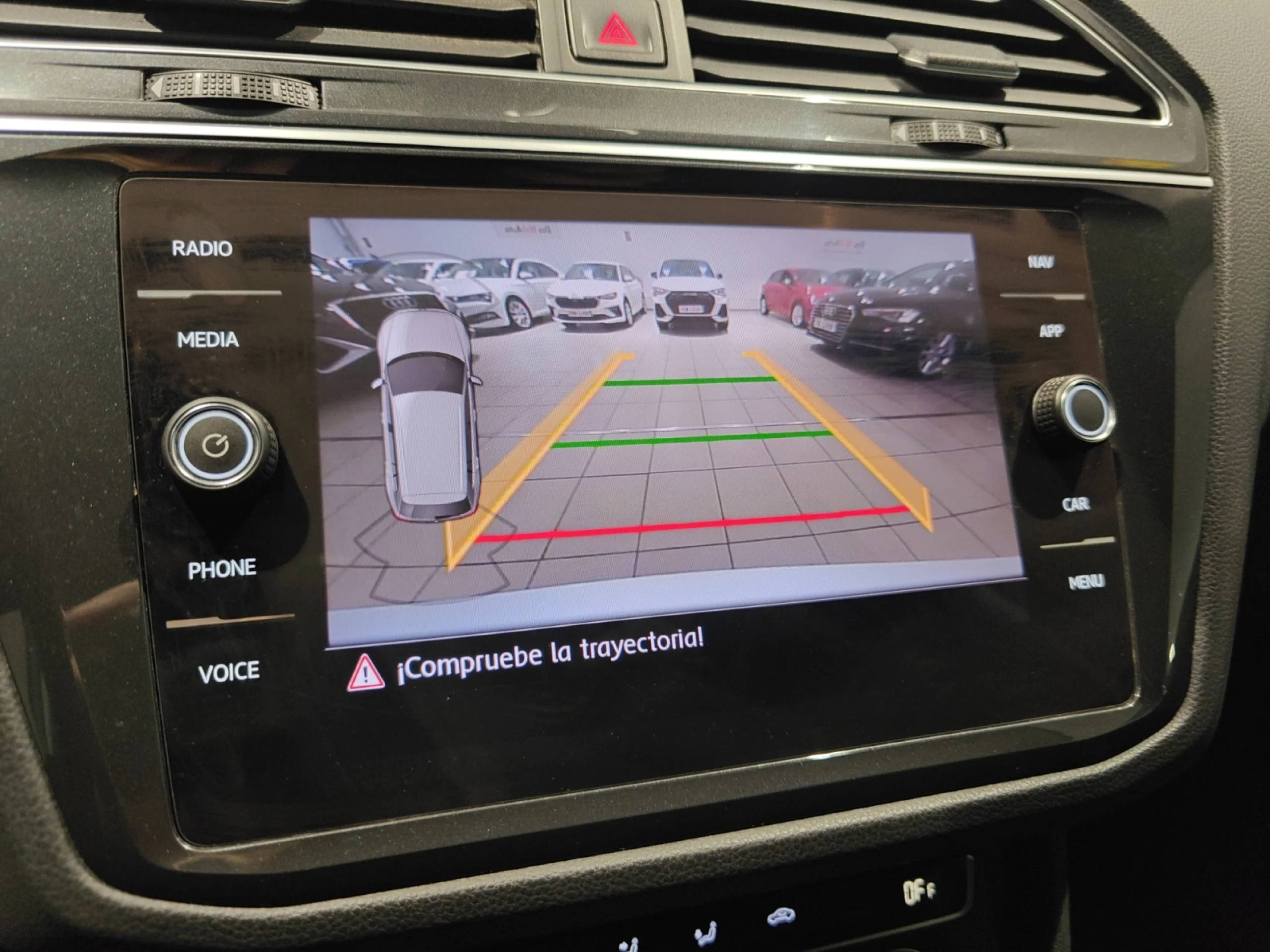 VOLKSWAGEN TIGUAN SPORT 2.0 TDI 110KW (150CV) DSG - Foto 19