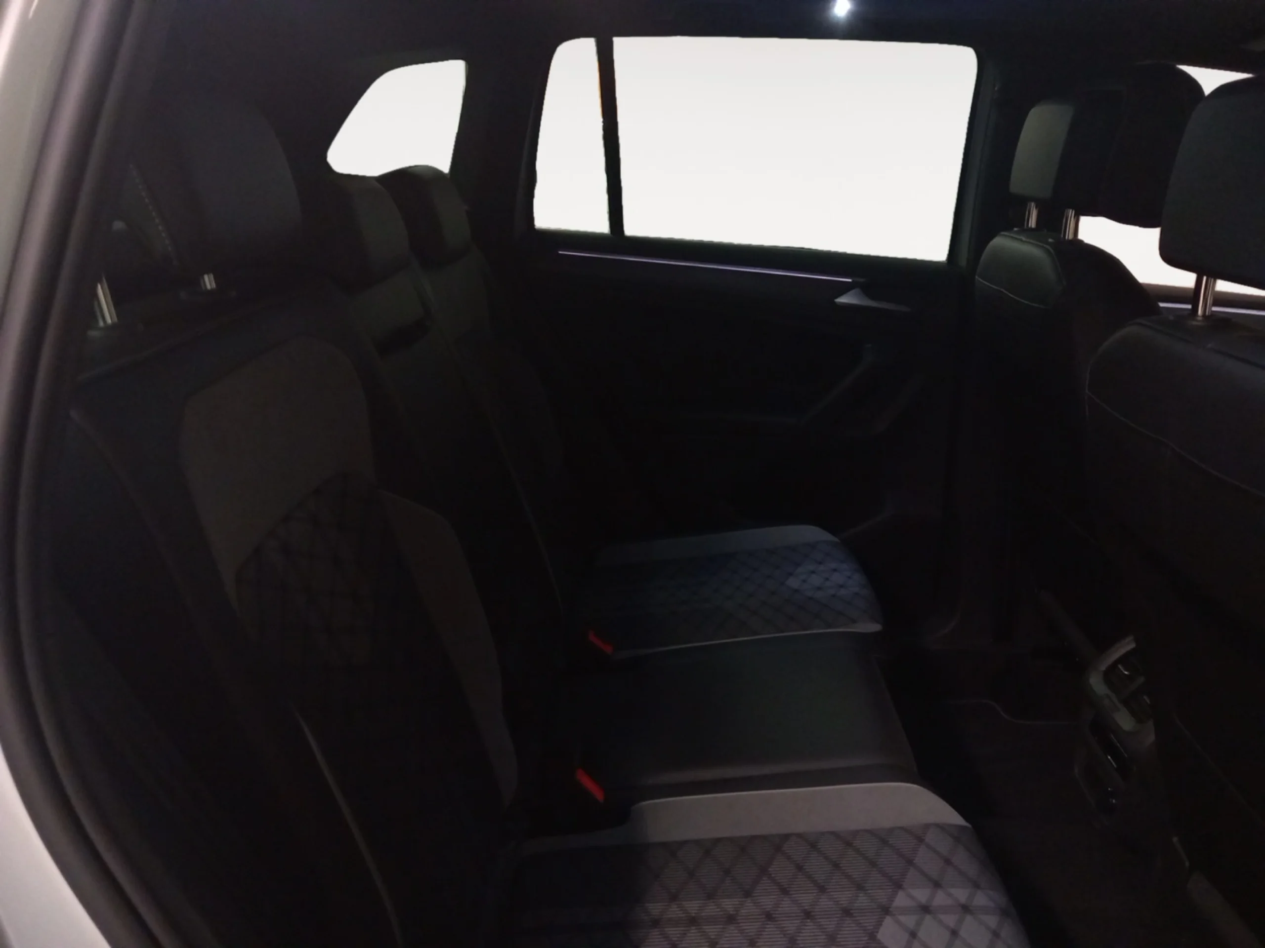 VOLKSWAGEN TIGUAN R LINE 2.0 TDI 147KW (200CV) DSG - Foto 6