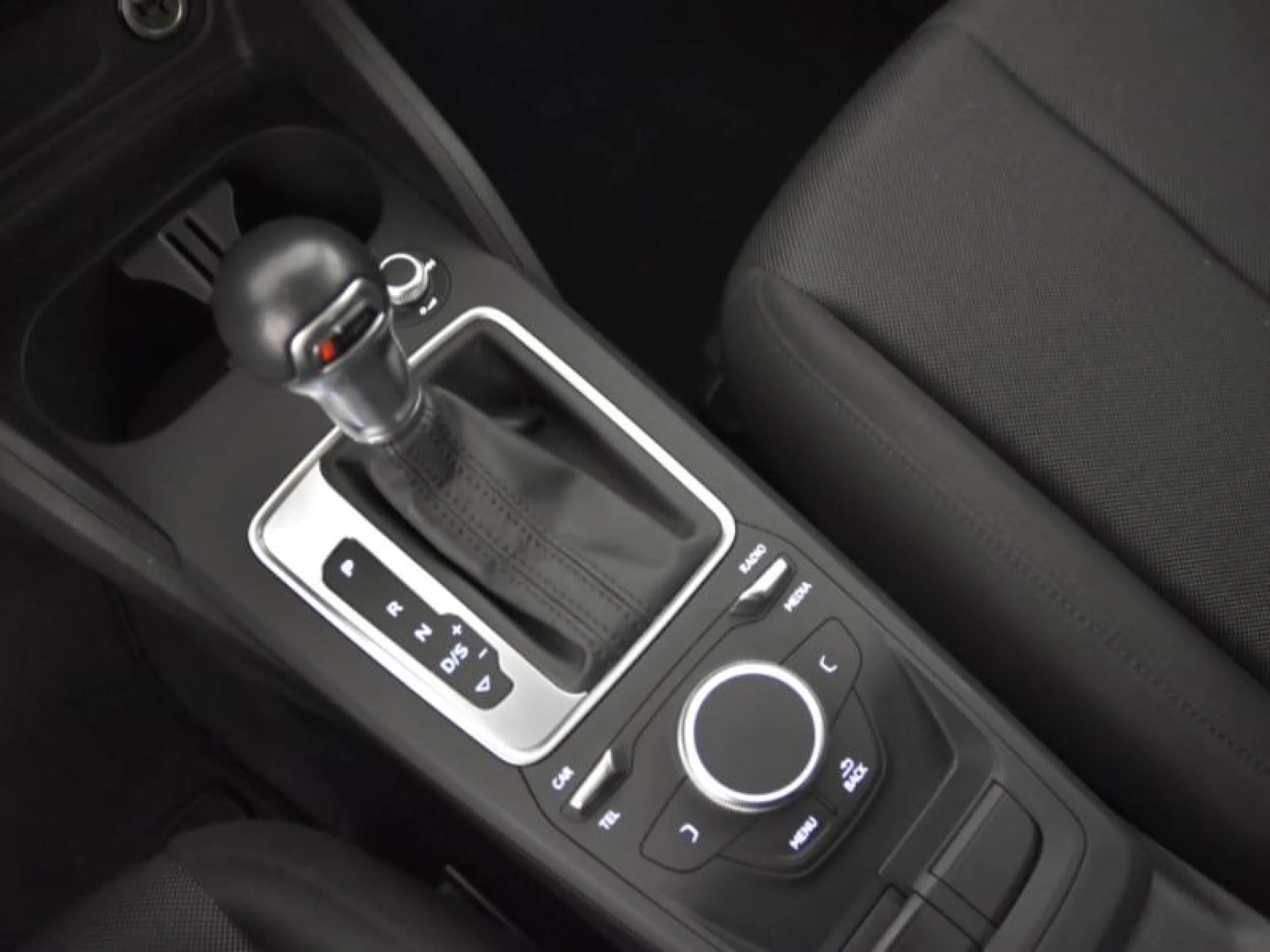 AUDI Q2 ADVANCED 30 TDI 85KW (116CV) S TRONIC - Foto 10