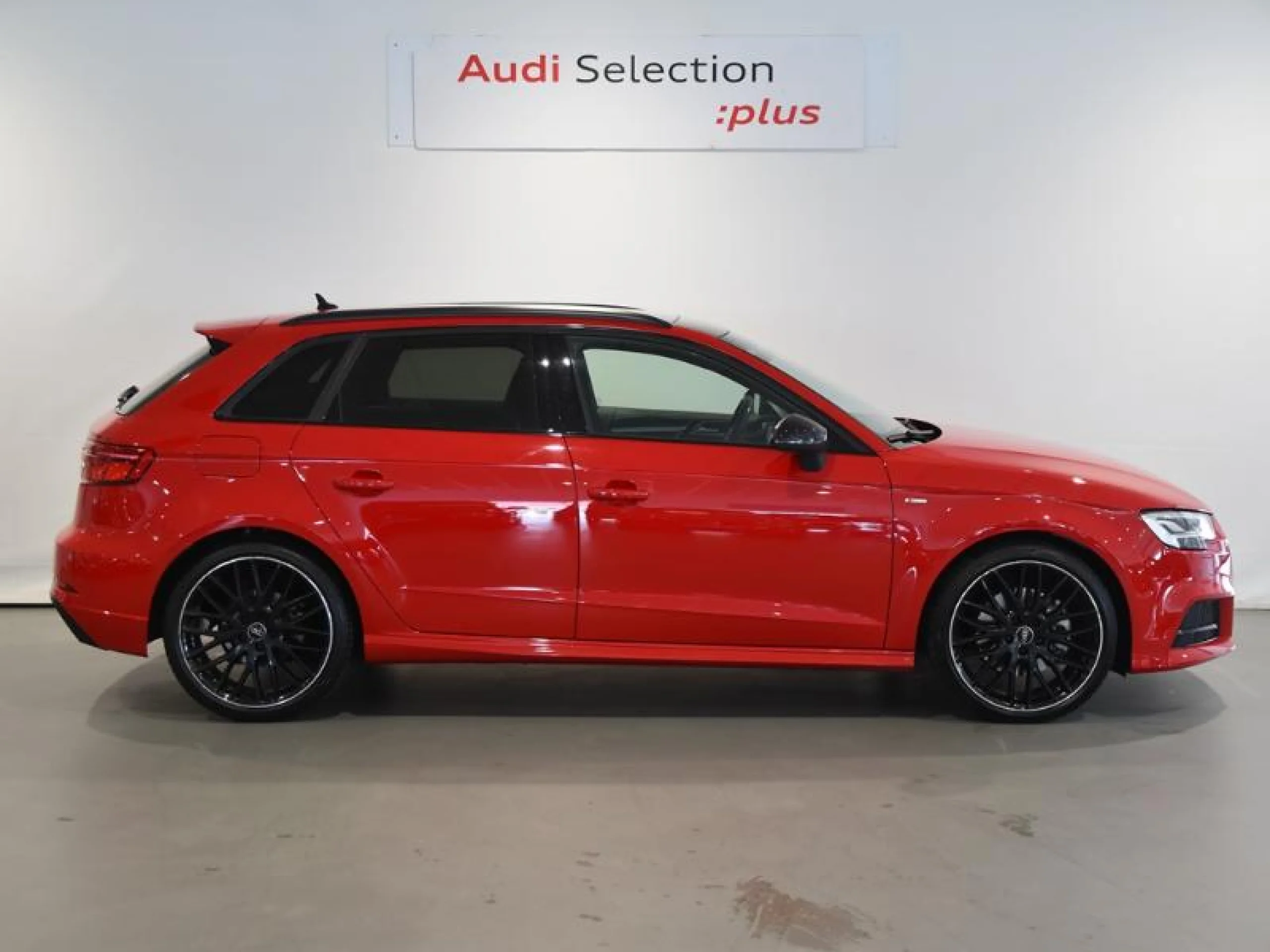 AUDI A3 SPORTBACK BLACK LINE 35 TDI 110KW S TRON - Foto 3