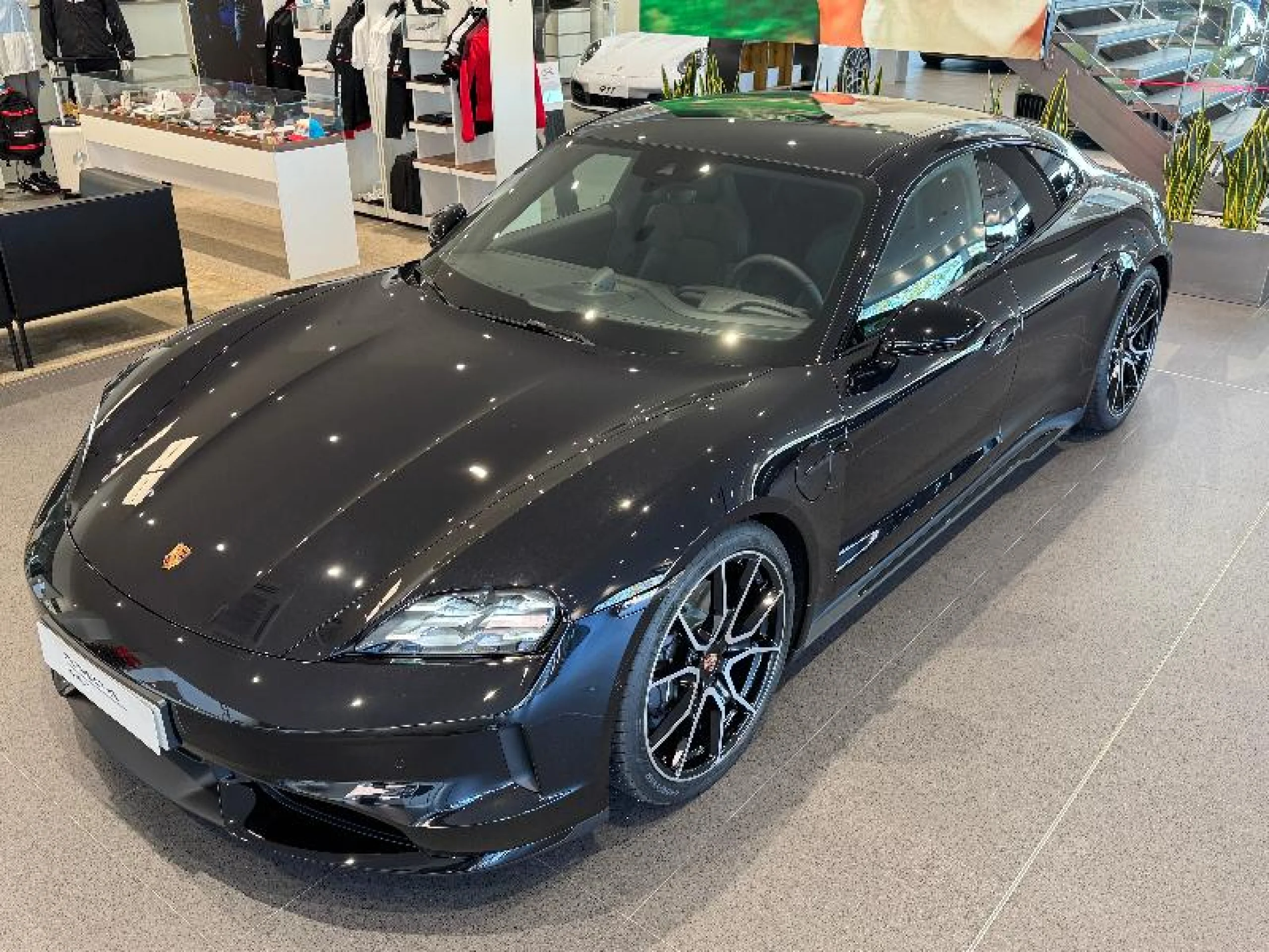 PORSCHE TAYCAN BLACK EDITION - Foto 9