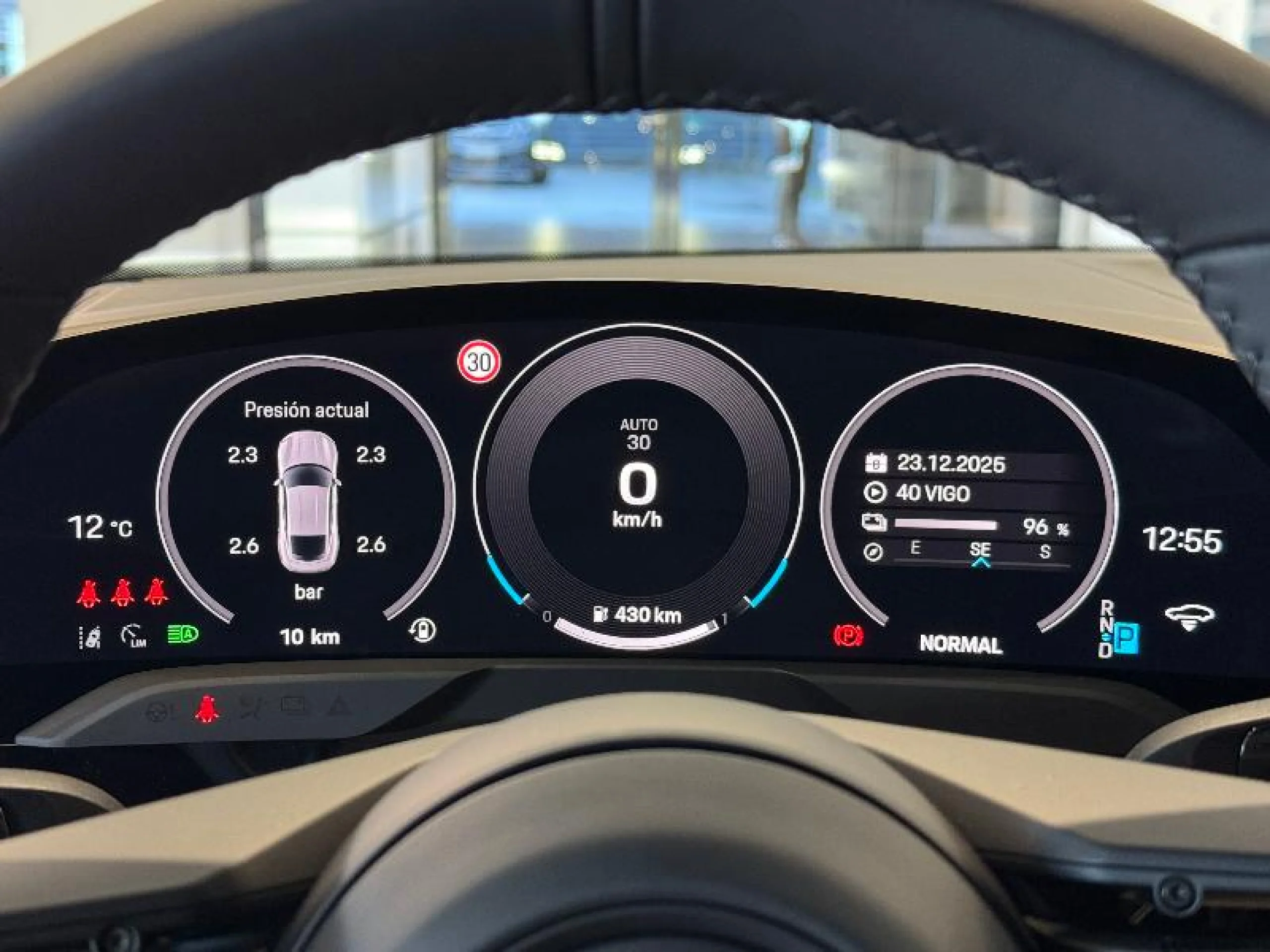 PORSCHE TAYCAN BLACK EDITION - Foto 18