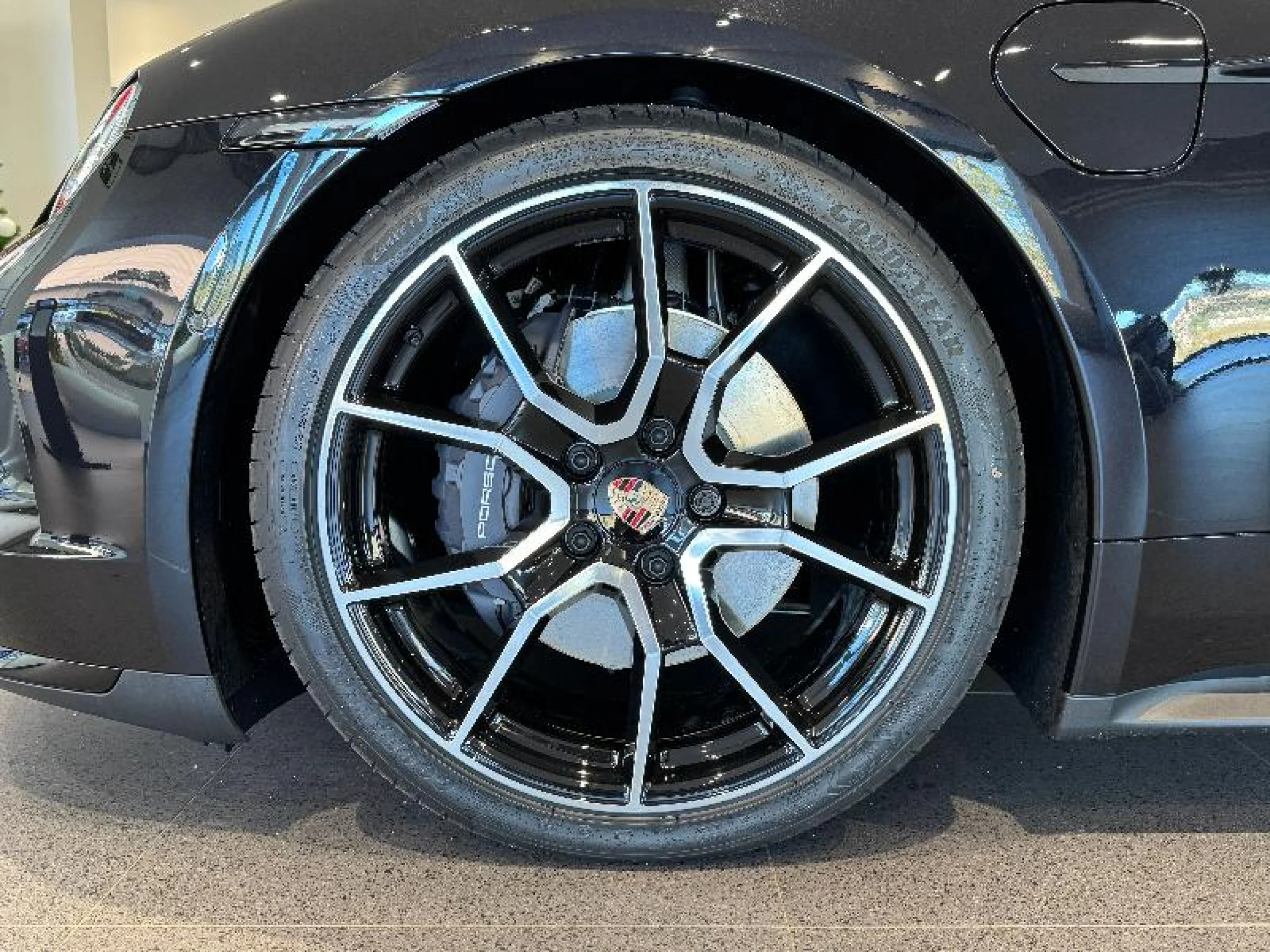 PORSCHE TAYCAN BLACK EDITION - Foto 27