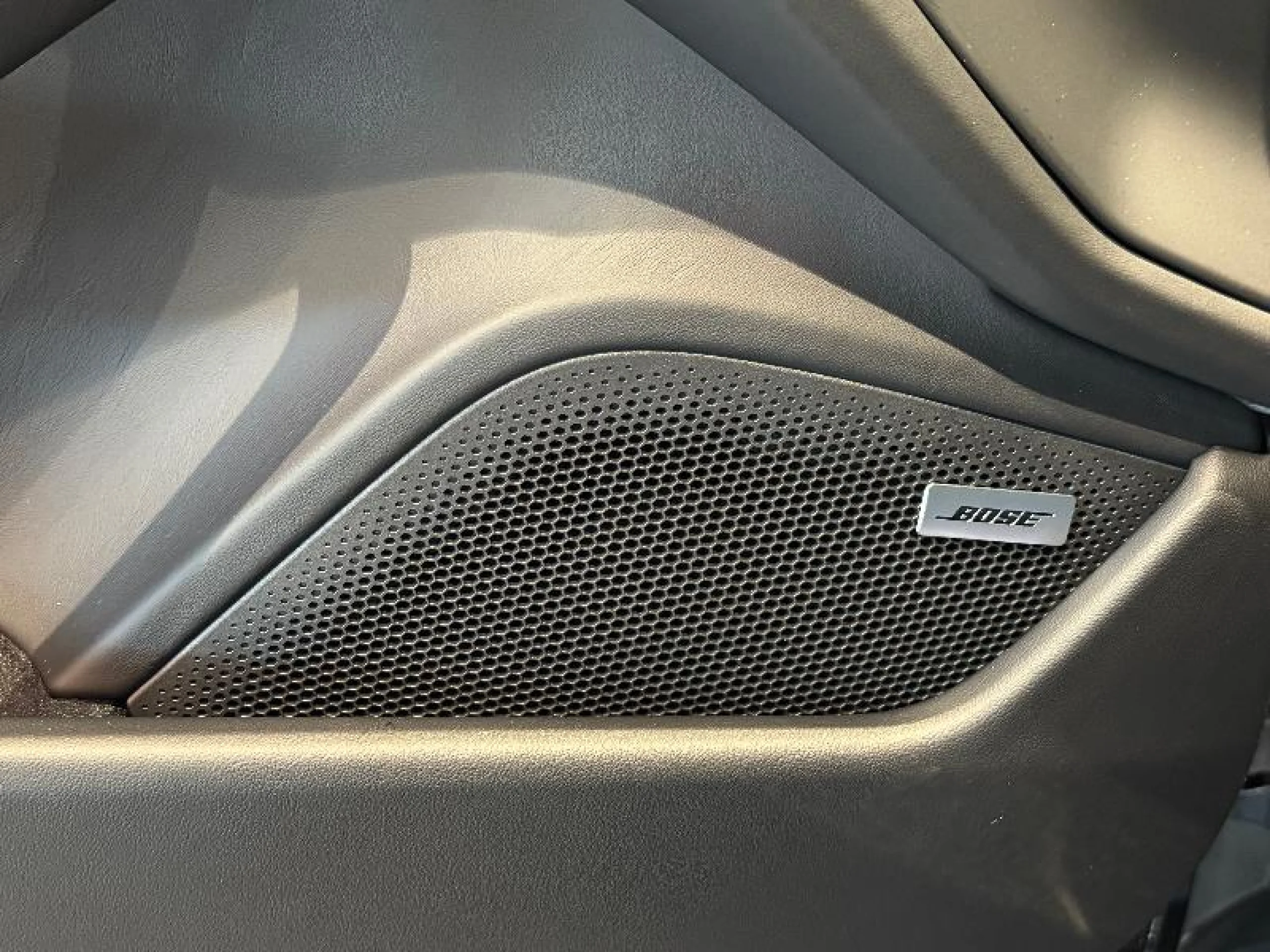 PORSCHE TAYCAN BLACK EDITION - Foto 34