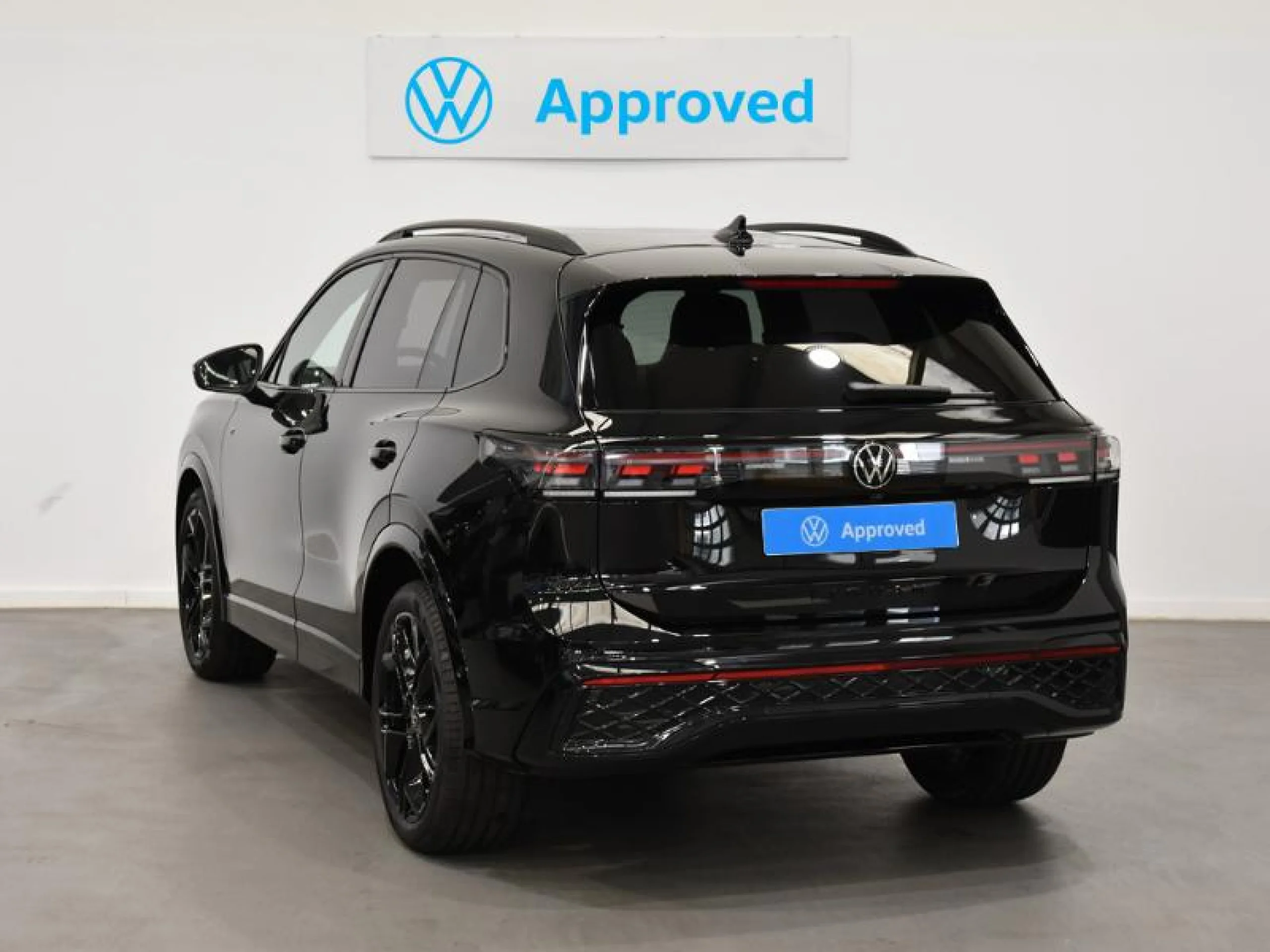 VOLKSWAGEN TIGUAN TIGUAN R LINE 1.5 ETSI 110 KW (150 CV)  AUTOMÁTICO DSG 7 VEL. - Foto 2