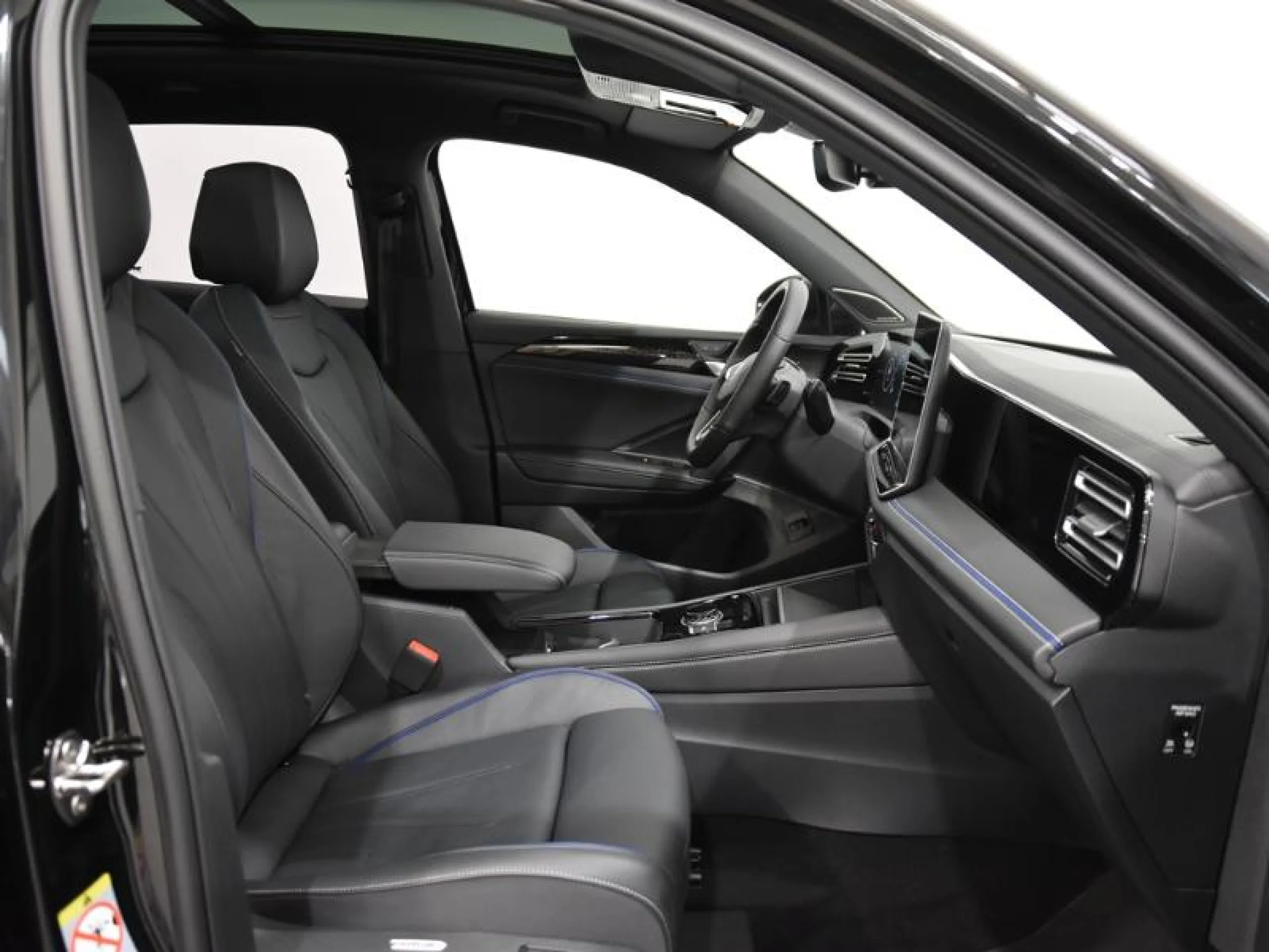 VOLKSWAGEN TIGUAN TIGUAN R LINE 1.5 ETSI 110 KW (150 CV)  AUTOMÁTICO DSG 7 VEL. - Foto 5