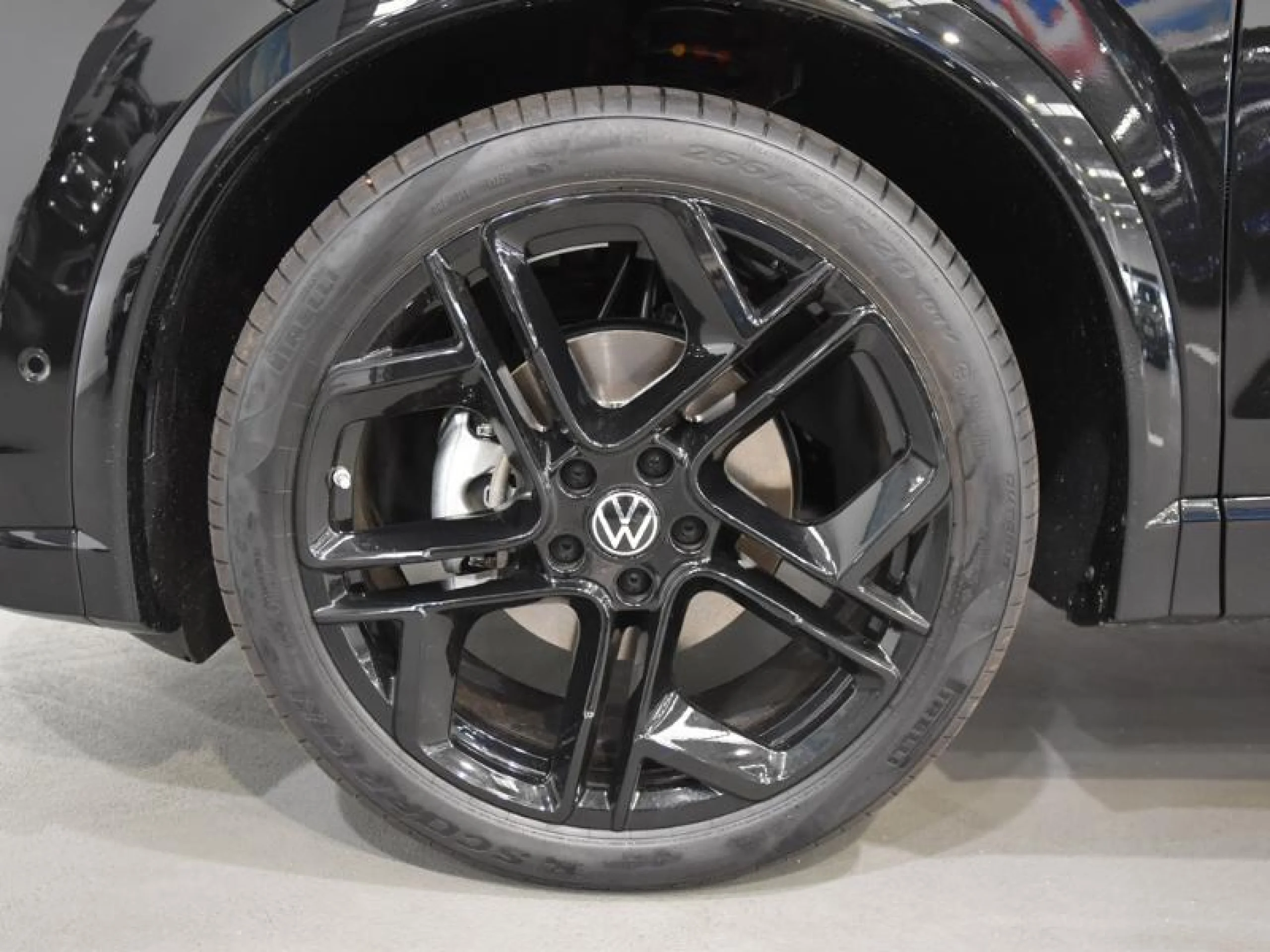 VOLKSWAGEN TIGUAN TIGUAN R LINE 1.5 ETSI 110 KW (150 CV)  AUTOMÁTICO DSG 7 VEL. - Foto 8