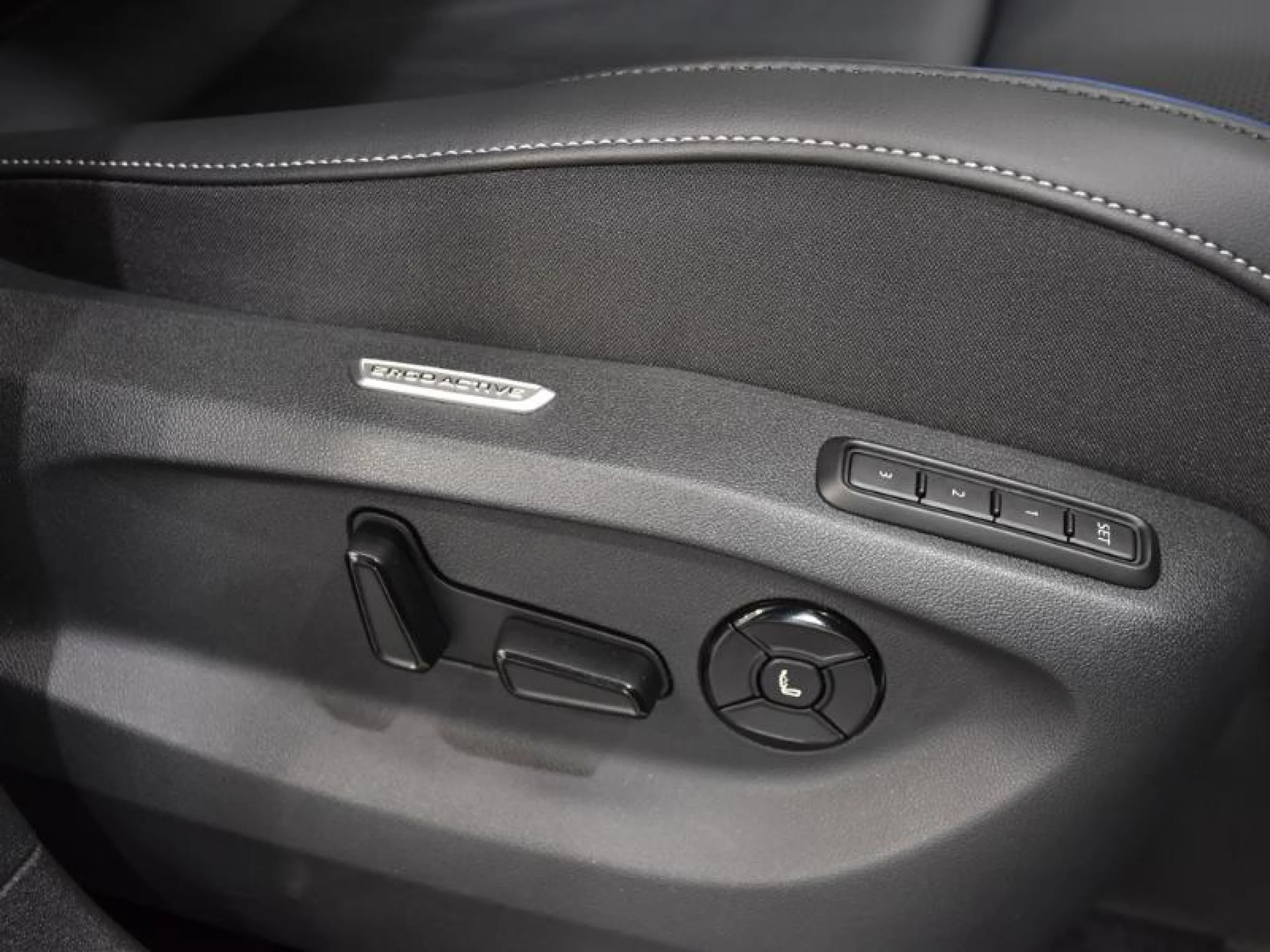 VOLKSWAGEN TIGUAN TIGUAN R LINE 1.5 ETSI 110 KW (150 CV)  AUTOMÁTICO DSG 7 VEL. - Foto 9