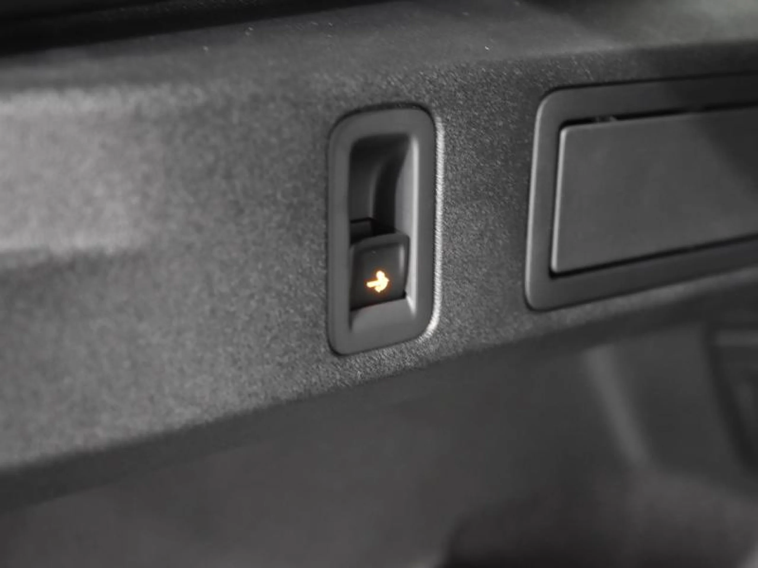 VOLKSWAGEN TIGUAN TIGUAN R LINE 1.5 ETSI 110 KW (150 CV)  AUTOMÁTICO DSG 7 VEL. - Foto 12