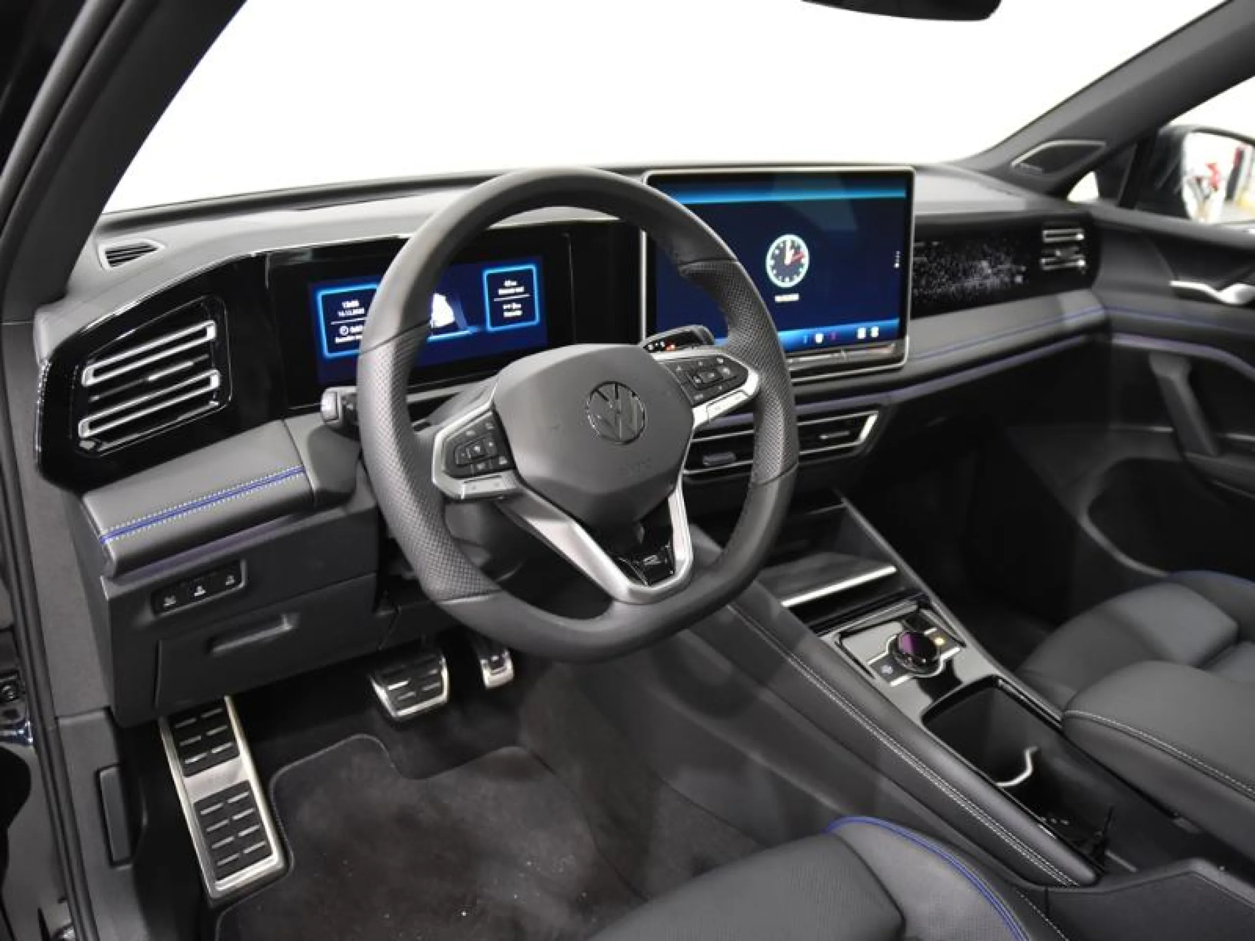 VOLKSWAGEN TIGUAN TIGUAN R LINE 1.5 ETSI 110 KW (150 CV)  AUTOMÁTICO DSG 7 VEL. - Foto 14