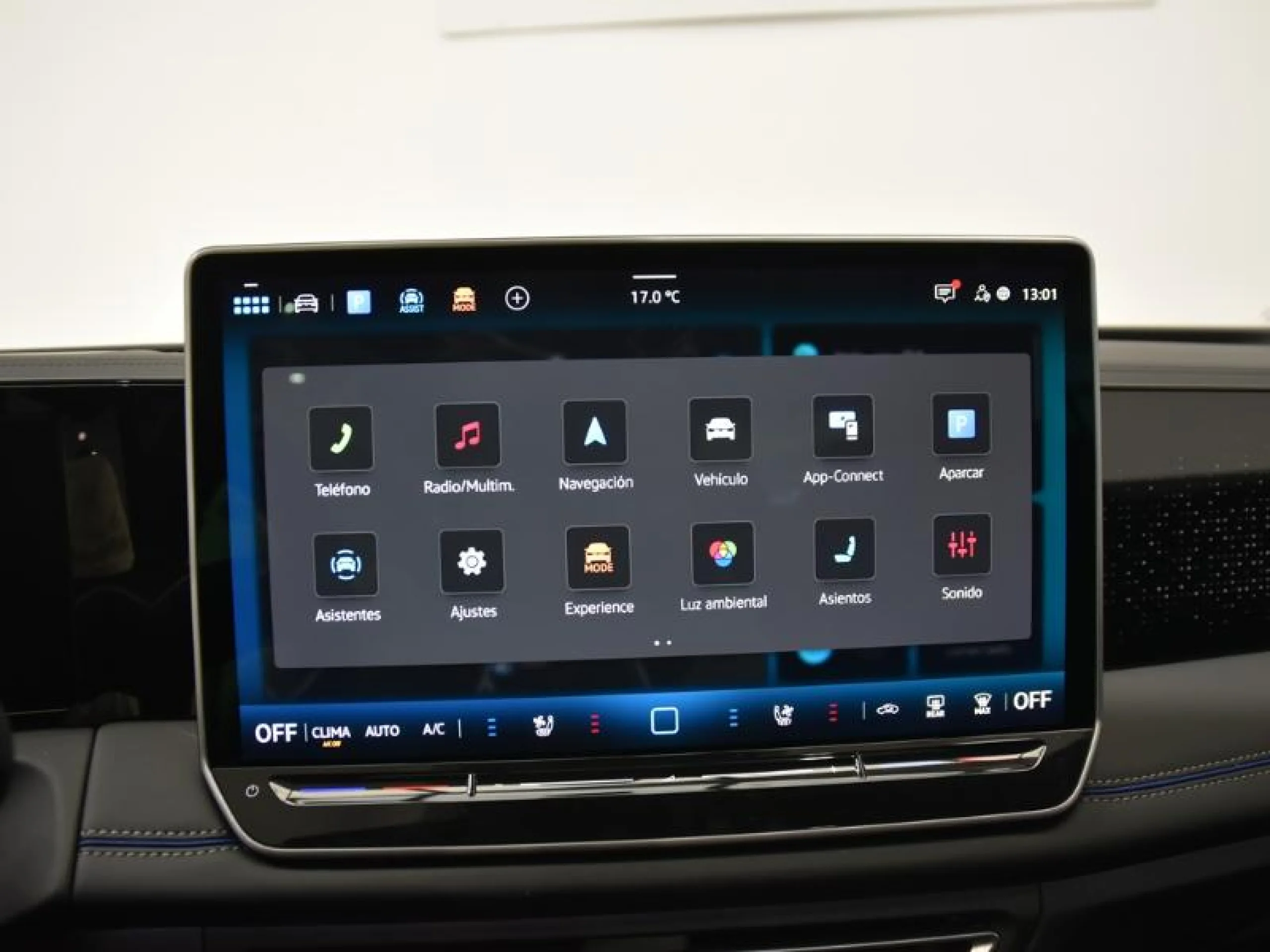 VOLKSWAGEN TIGUAN TIGUAN R LINE 1.5 ETSI 110 KW (150 CV)  AUTOMÁTICO DSG 7 VEL. - Foto 19