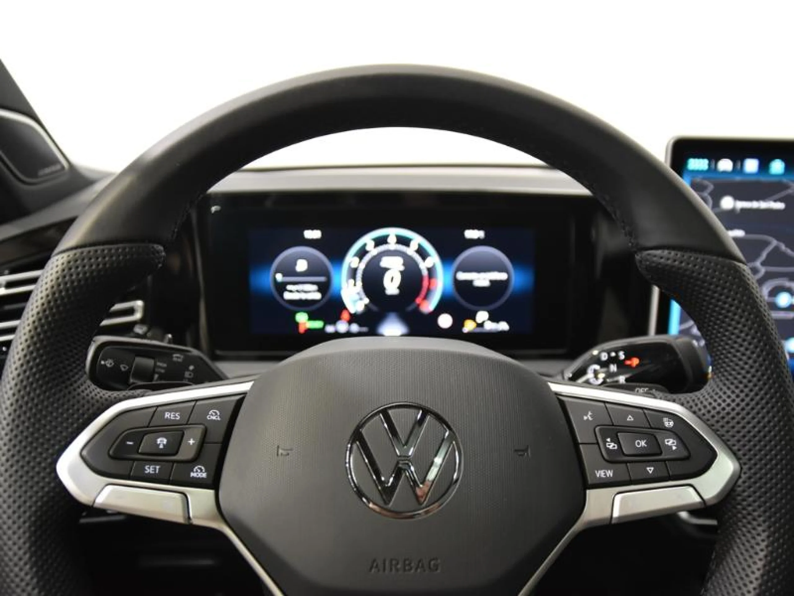 VOLKSWAGEN TIGUAN TIGUAN R LINE 1.5 ETSI 110 KW (150 CV)  AUTOMÁTICO DSG 7 VEL. - Foto 20