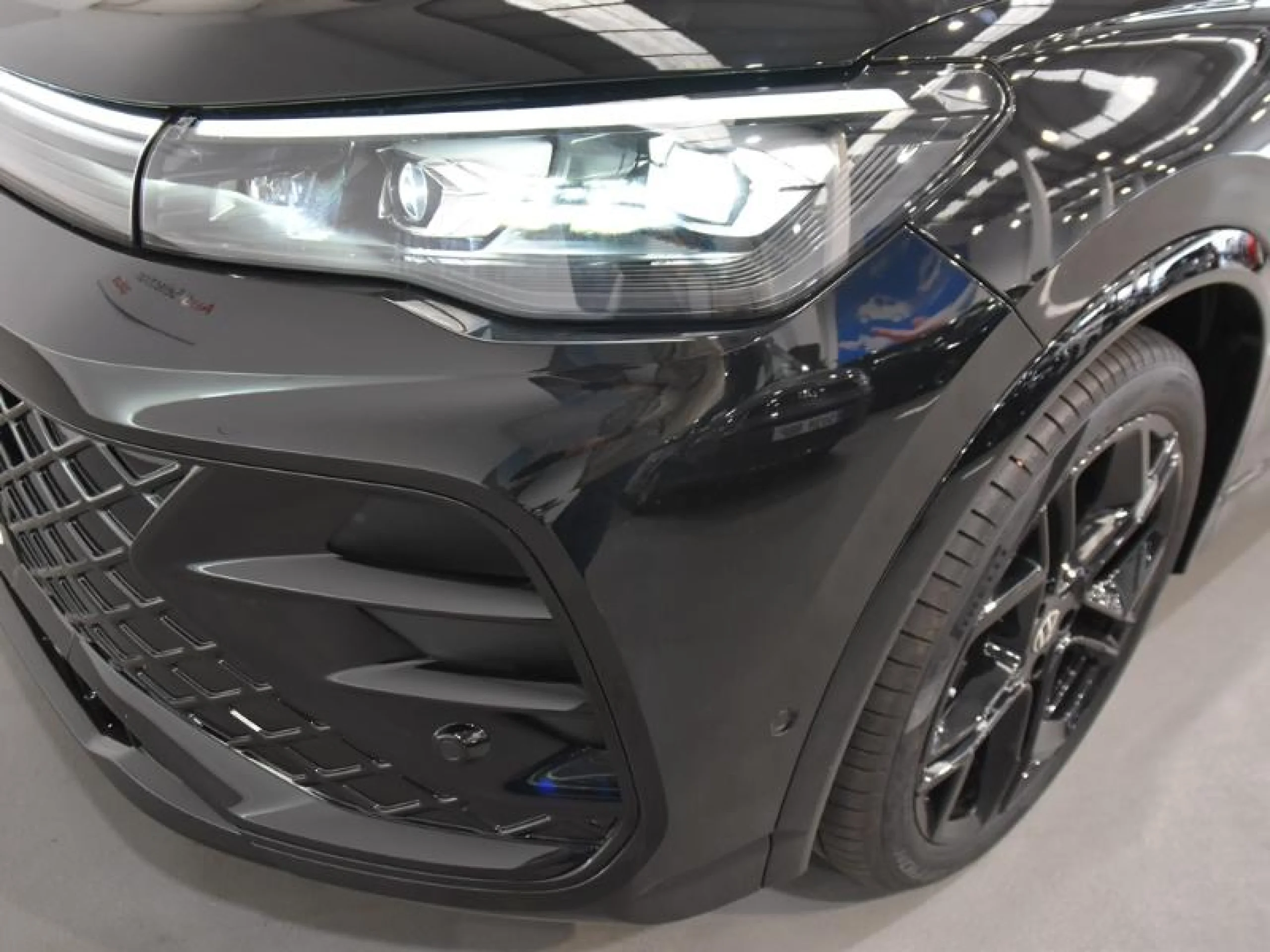 VOLKSWAGEN TIGUAN TIGUAN R LINE 1.5 ETSI 110 KW (150 CV)  AUTOMÁTICO DSG 7 VEL. - Foto 27