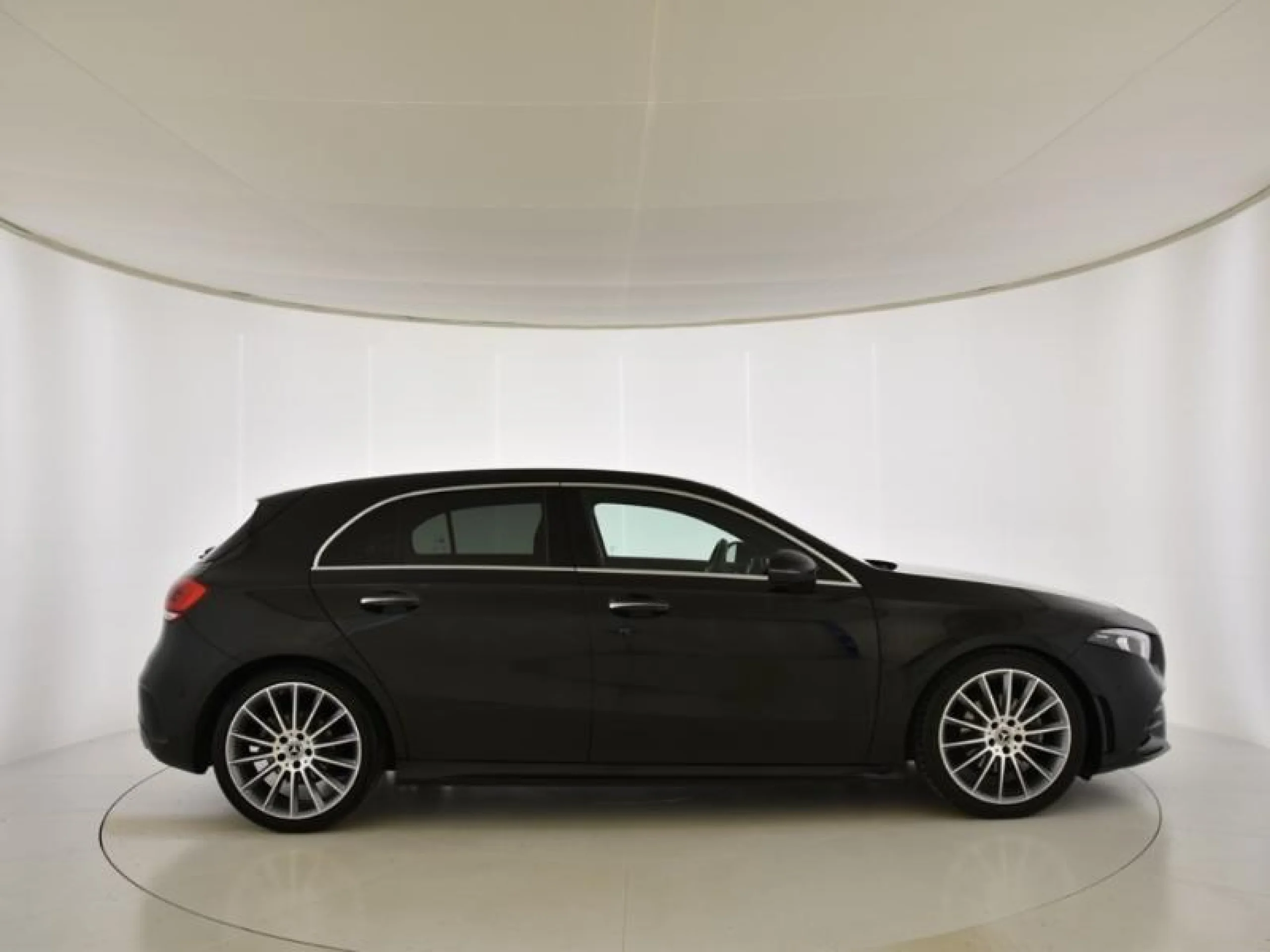 MERCEDES-BENZ CLASE A A 180 D - Foto 3