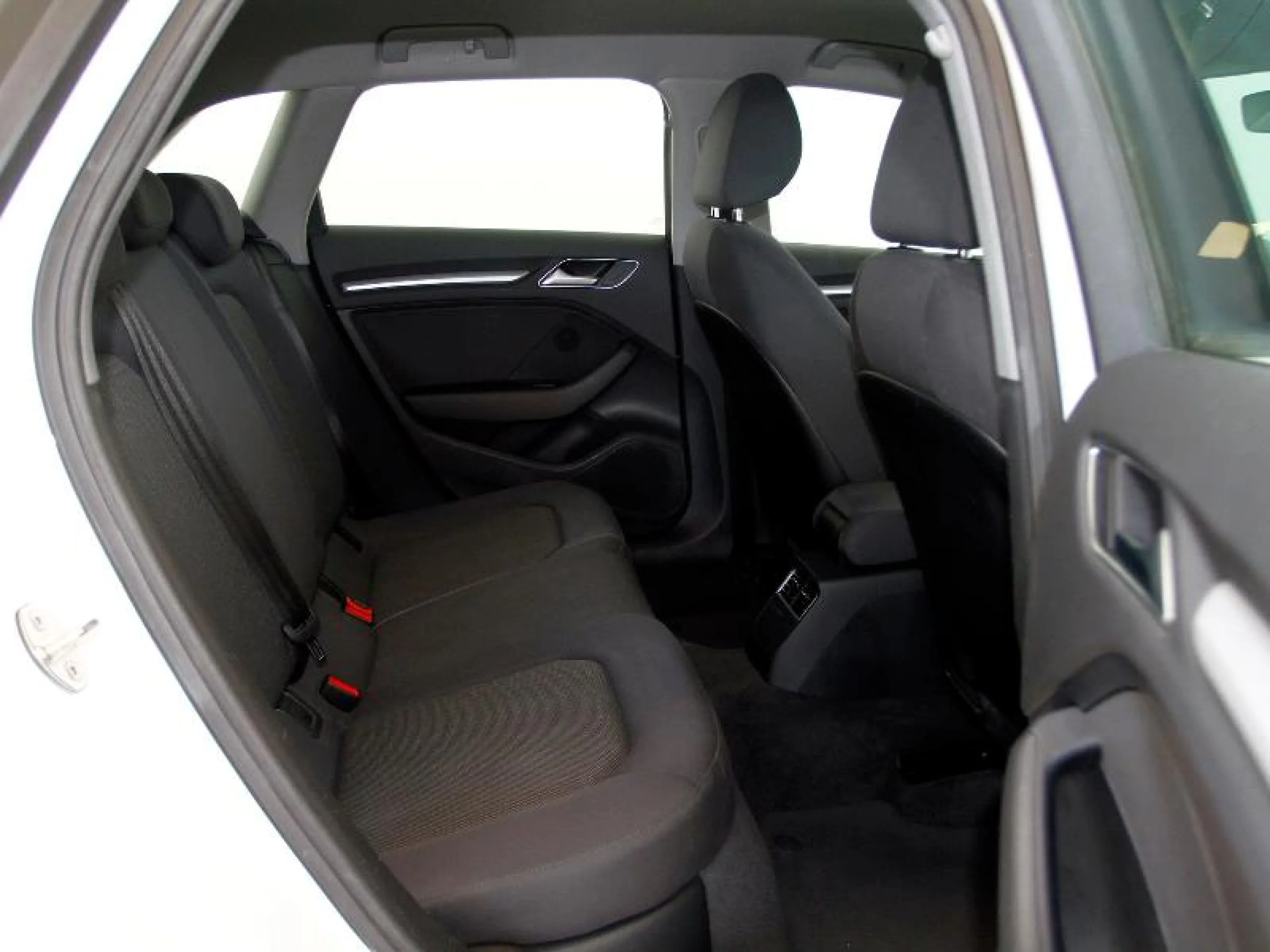 AUDI A3 1.6 TDI 85KW (116CV) SPORTBACK - Foto 6